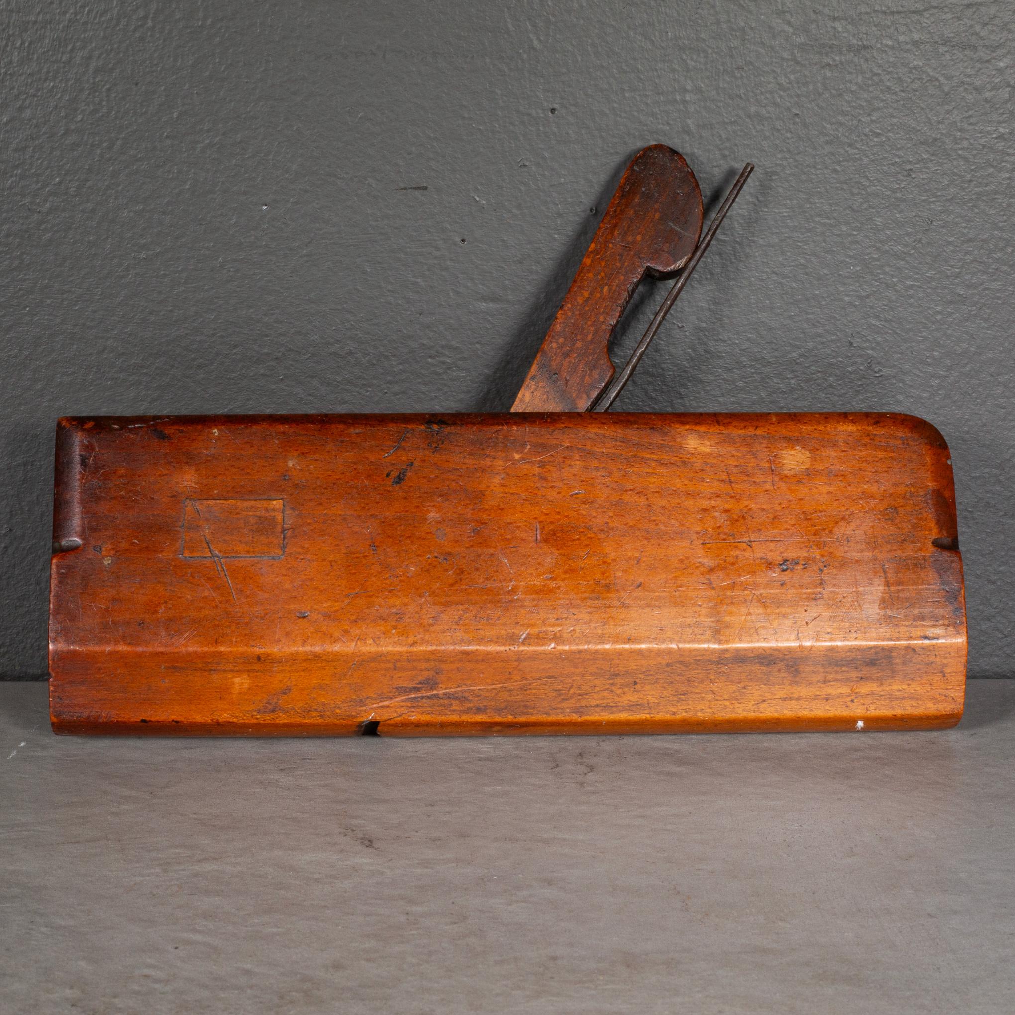 Industrial 19th Carpentry Molding Plane with Steel Blade For Sale