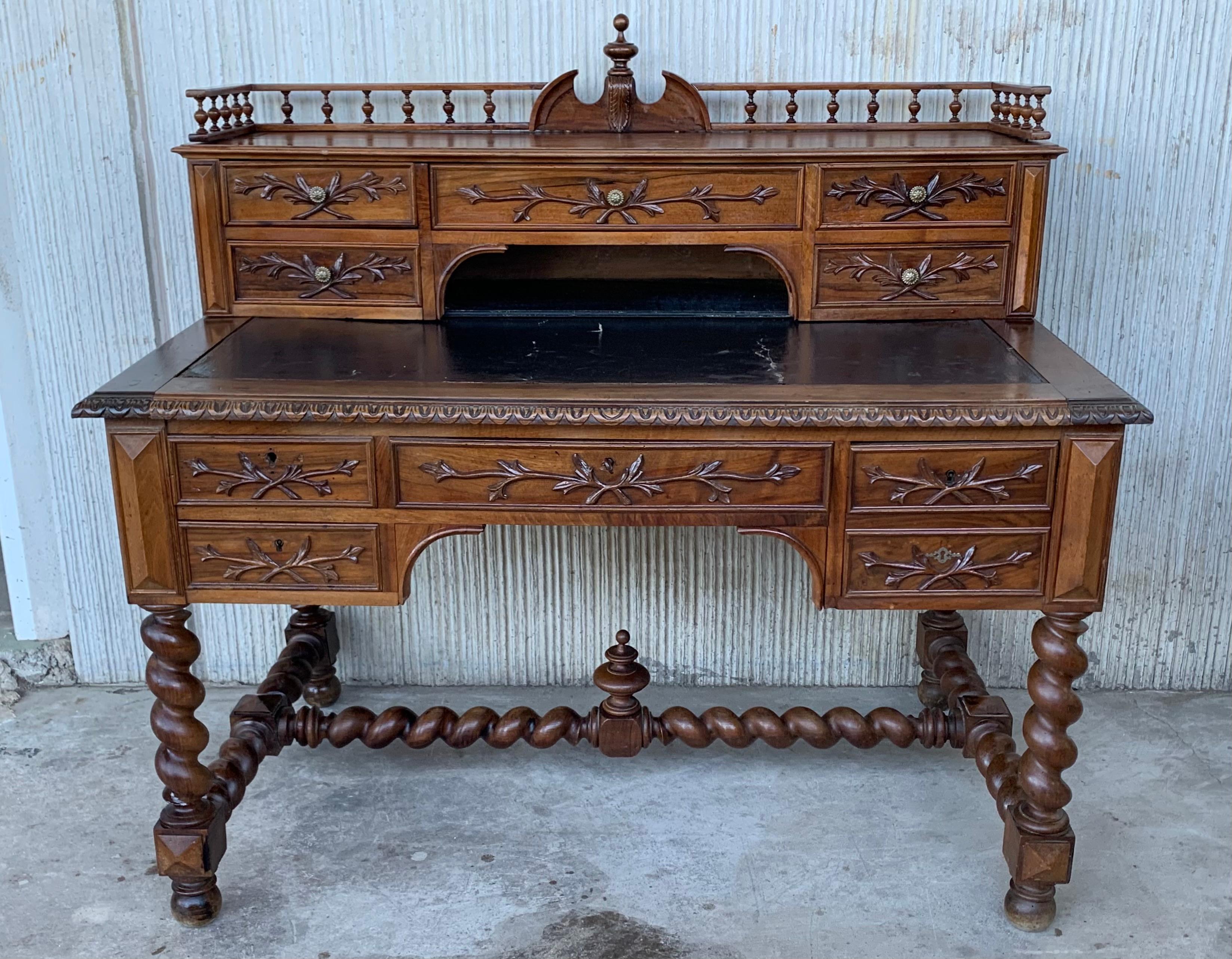 20th Century 19th Carved Oak Renaissance Style Desk with Leather Top and Two Leaves