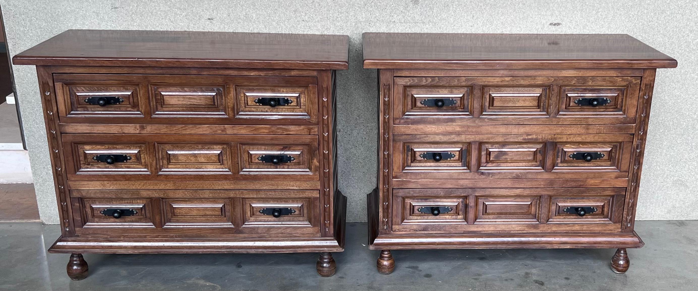 Spanish Colonial 19th Catalan Spanish Baroque Carved Walnut Tuscan Two Drawers Chest of Drawers