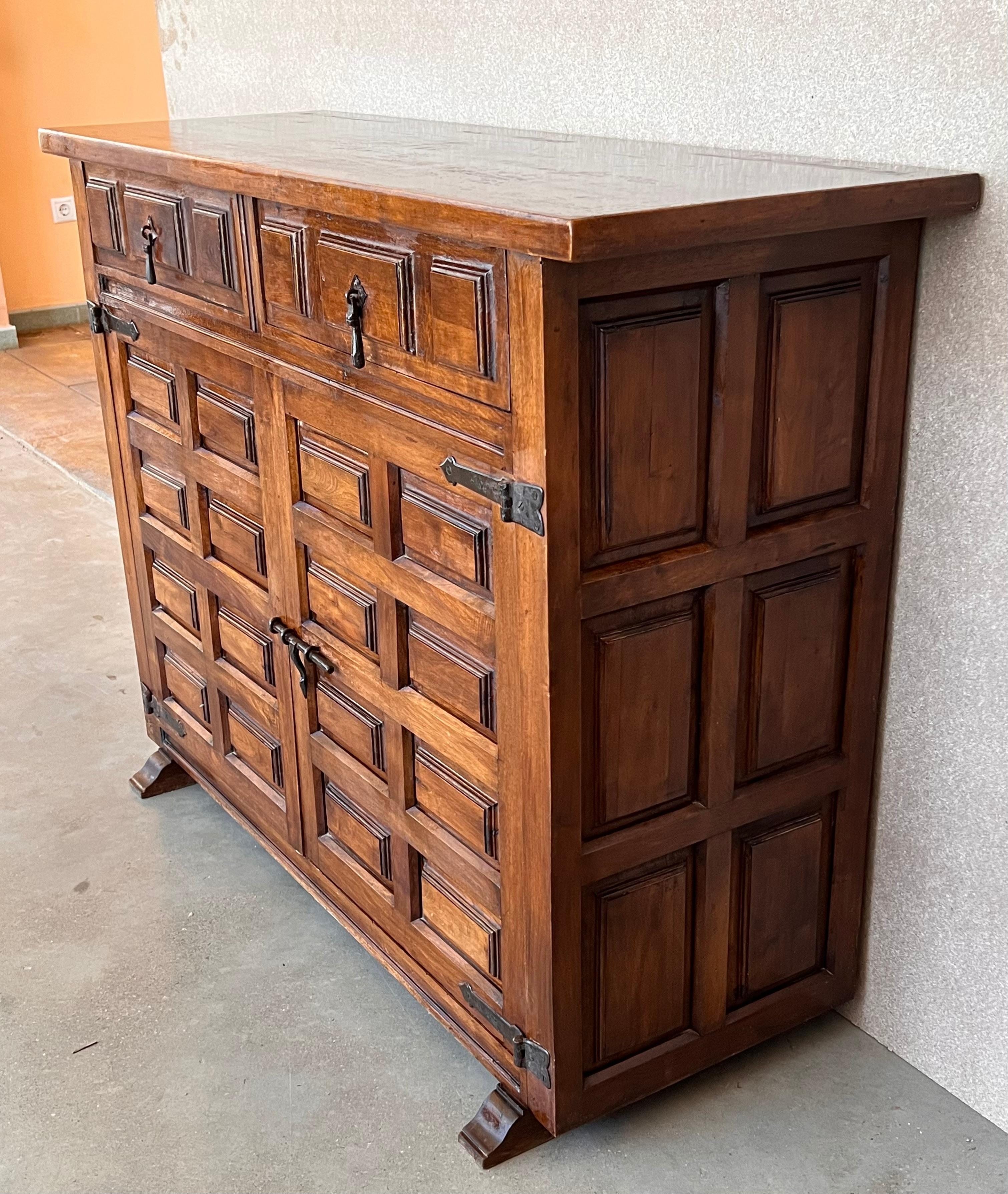 19th Century 19th Catalan Spanish Baroque Carved Walnut Tuscan Two Drawers Credenza or Buffet For Sale