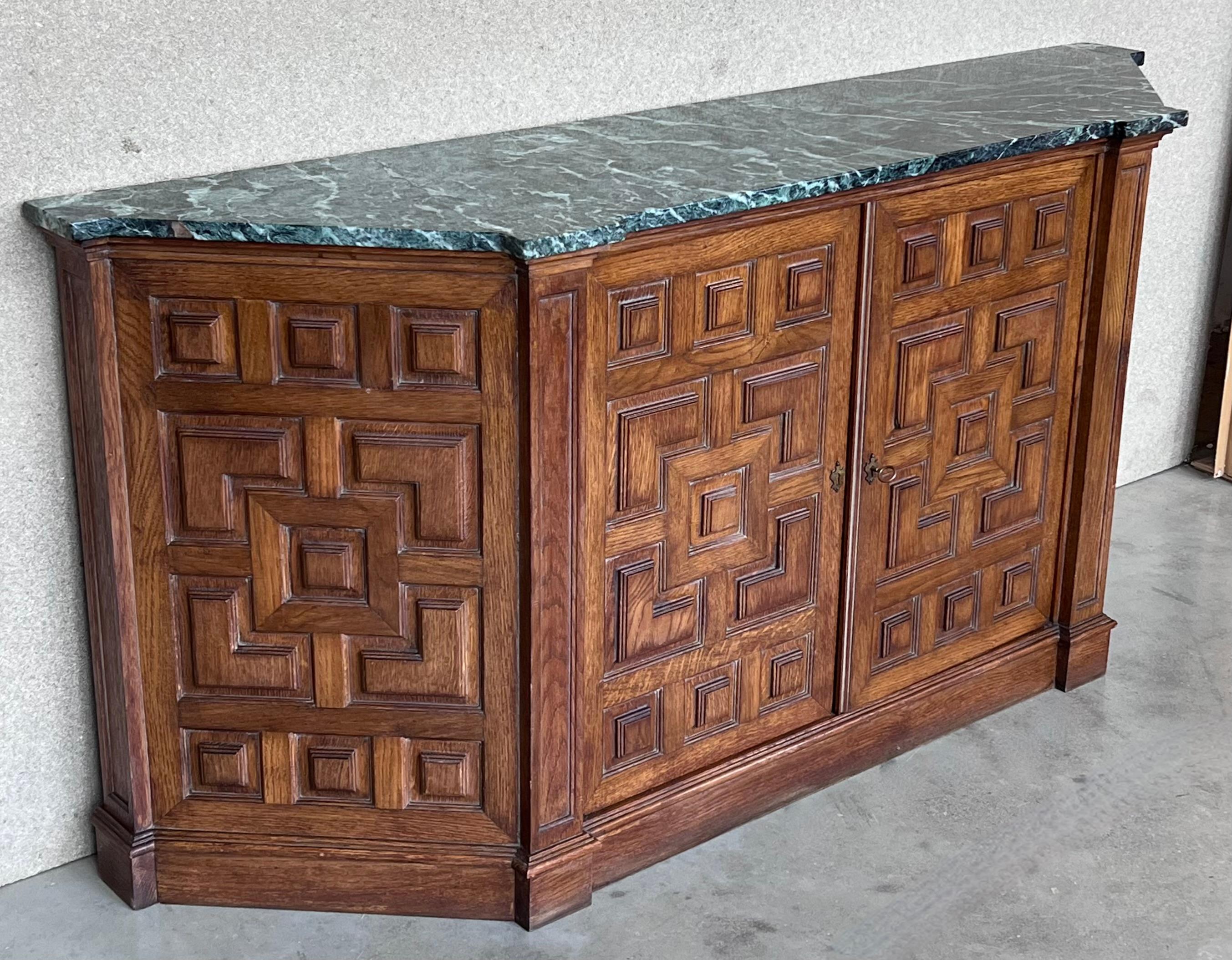 19th Catalan Spanish Baroque Carved Walnut Tuscan Two Doors Cabinet with Marble  For Sale 1
