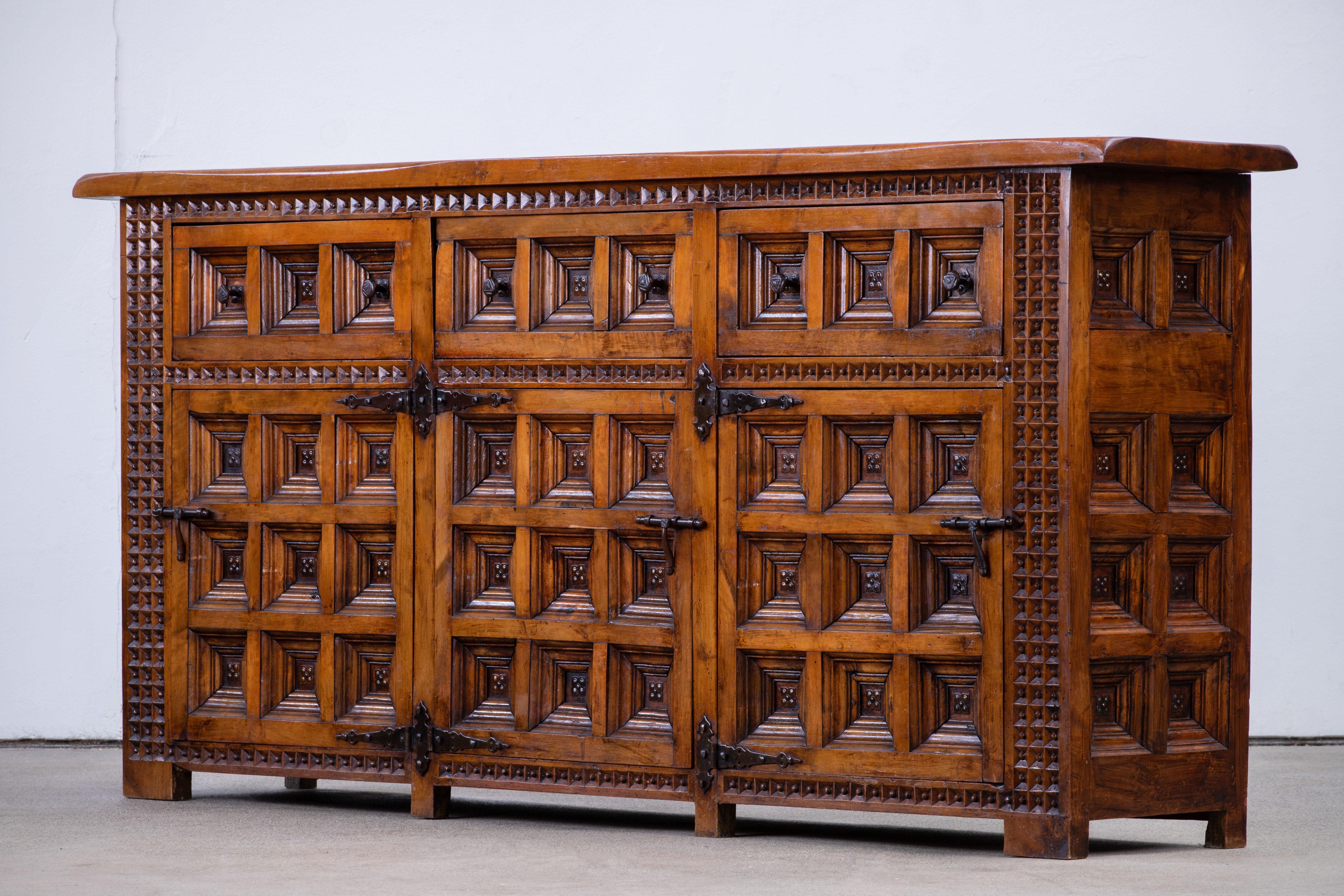 19th Century 19th Catalan Spanish Baroque Carved Walnut Tuscan Two Drawers Credenza or Buffet