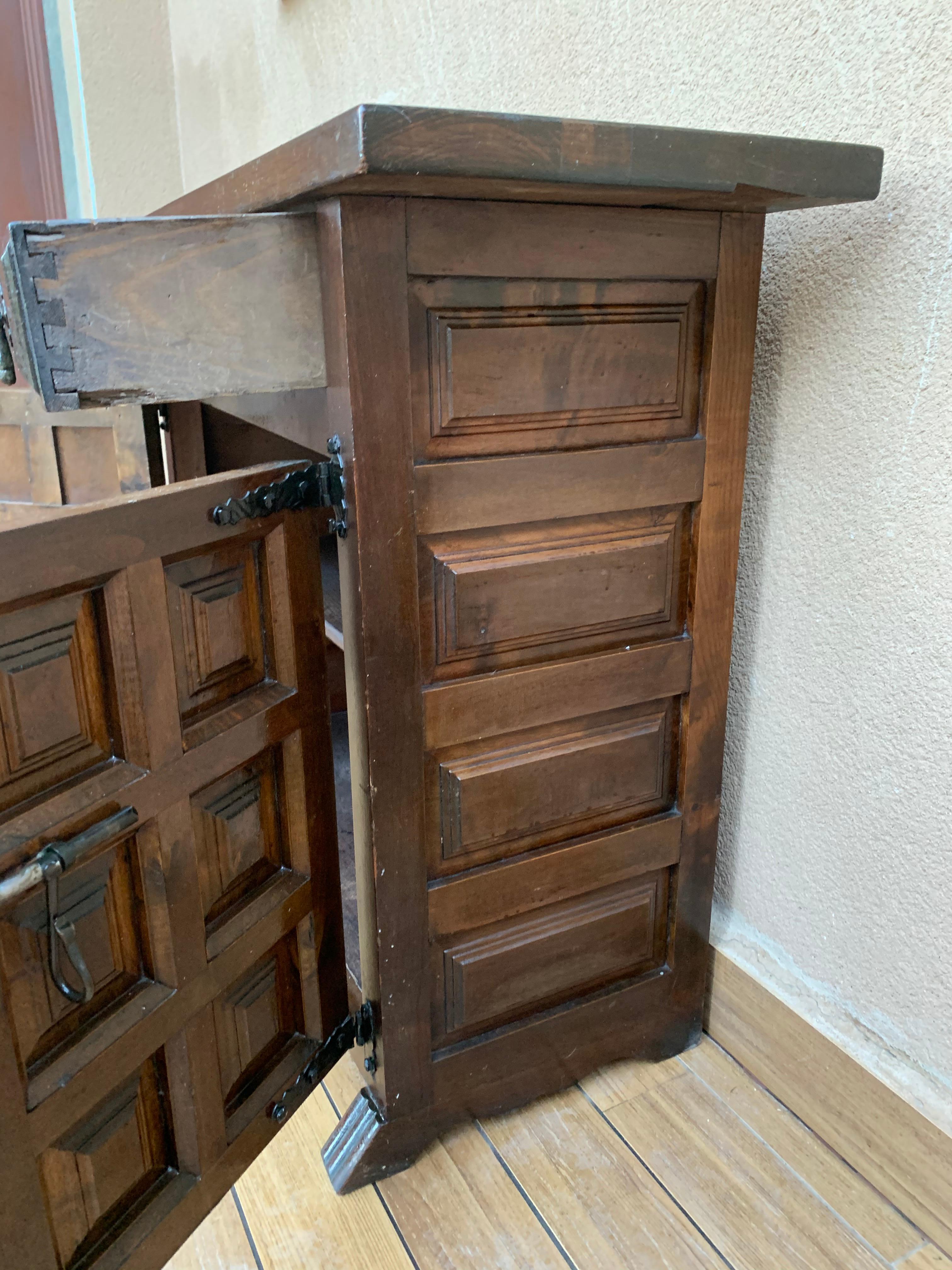 19th Catalan Spanish Baroque Carved Walnut Tuscan Two Drawers Credenza or Buffet 1