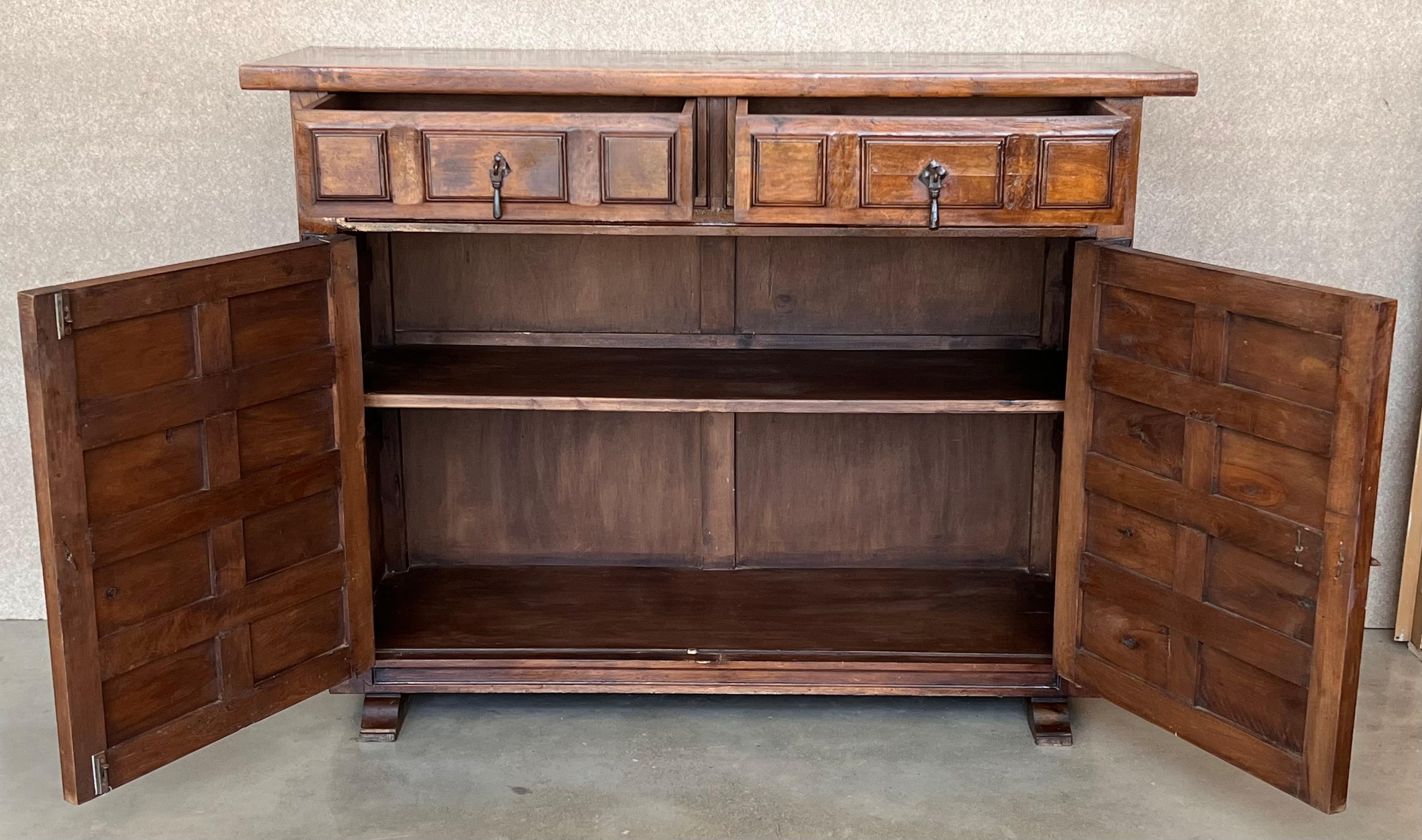 19th Catalan Spanish Baroque Carved Walnut Tuscan Two Drawers Credenza or Buffet For Sale 4