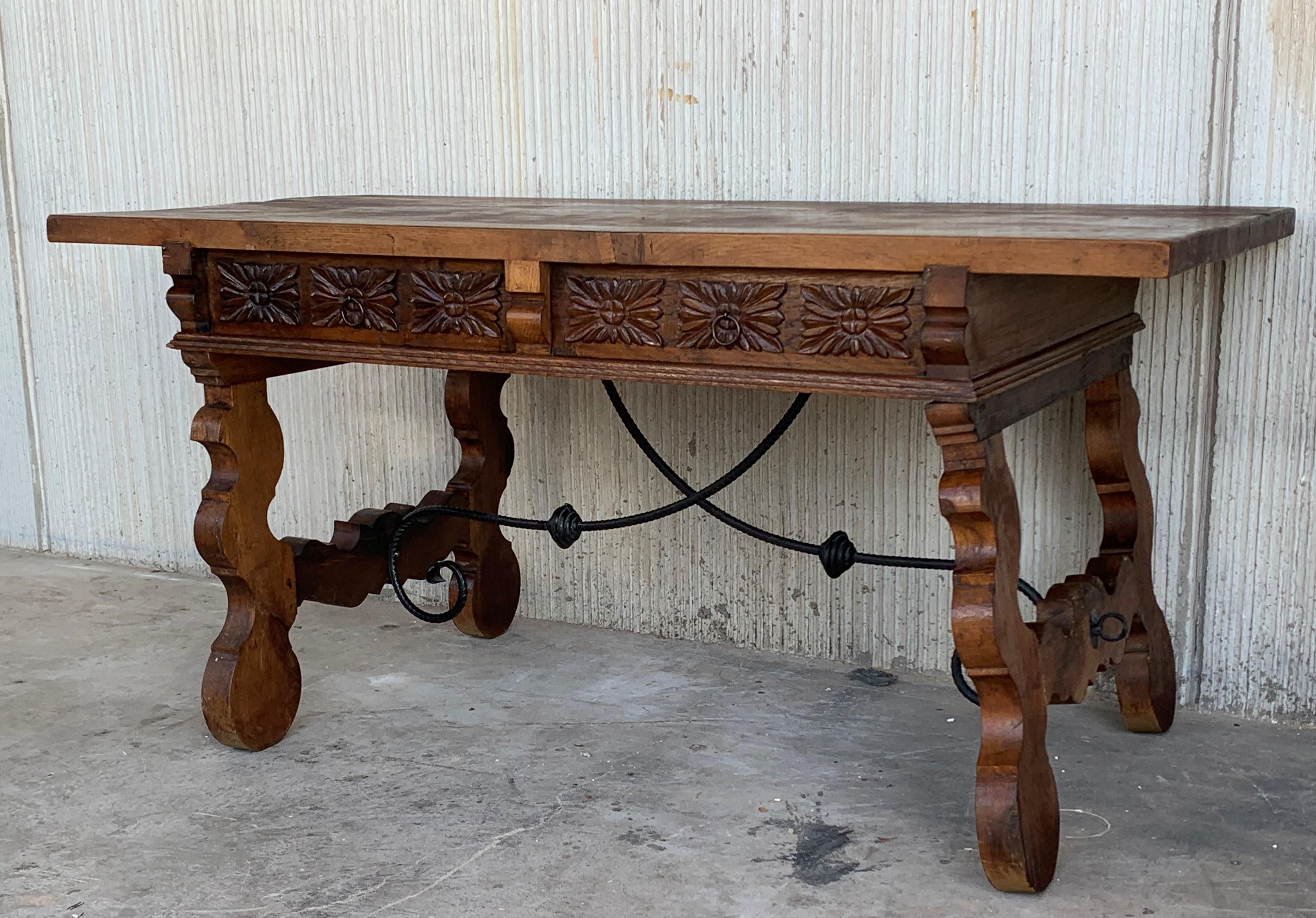 19th Century 19th Catalan Spanish Desk or Console Table in Carved Walnut and Iron Stretcher