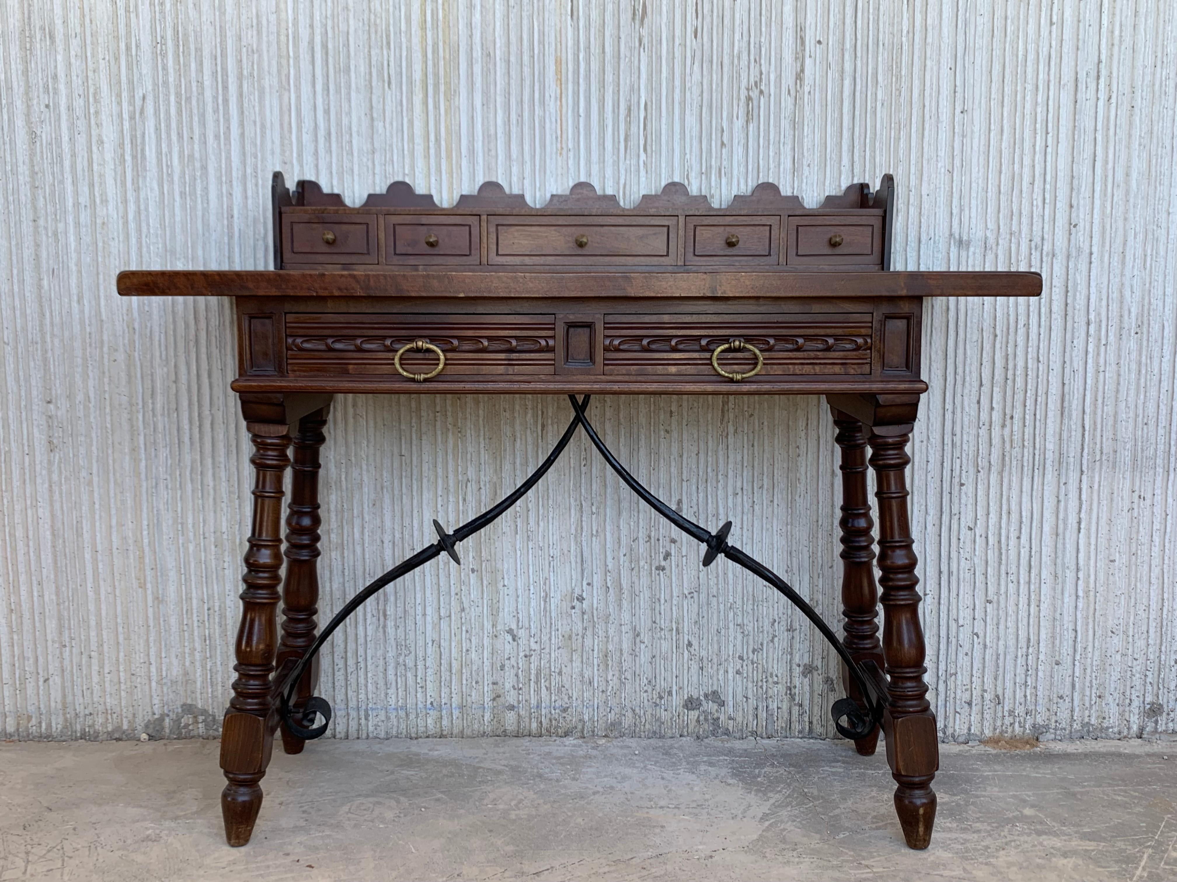 19th Century Catalan Spanish Lady Desk or Console Table in Carved Walnut and Iron Stretcher