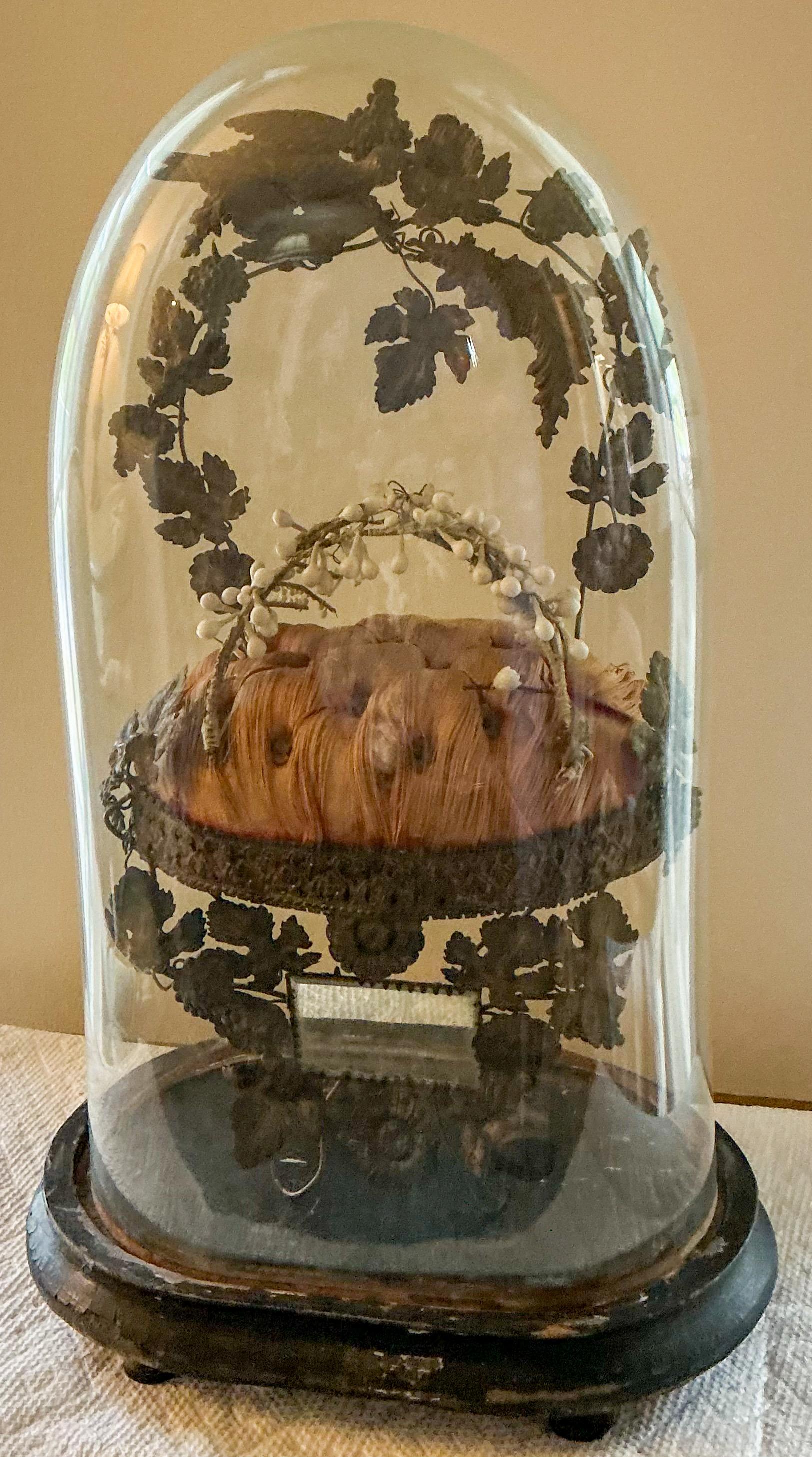 19th-C.English Victorian Bridal Wedding Glass Cloche W/ Crown , Silk & Birds For Sale 1