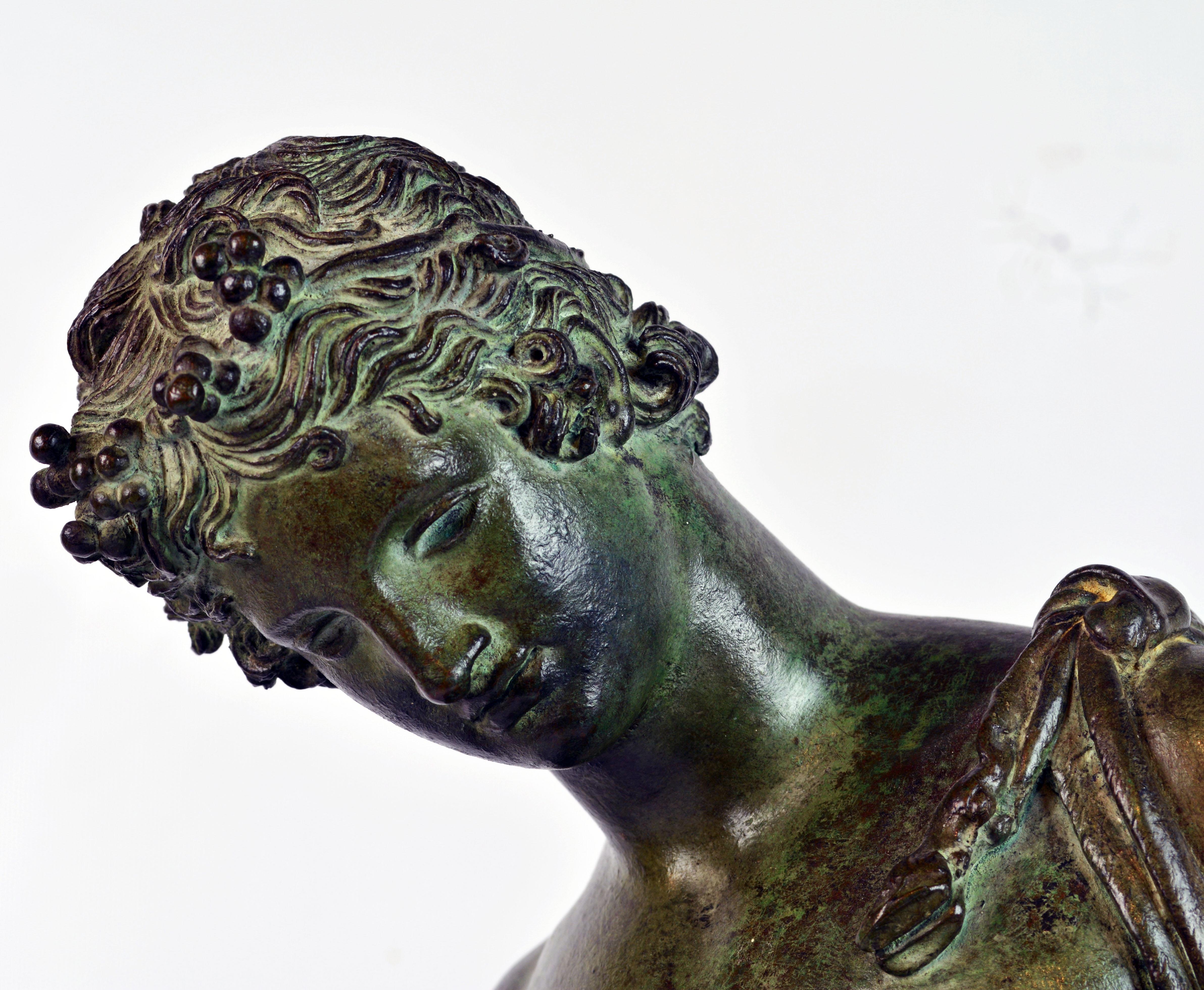 Patiné figure en bronze du XIXe siècle:: Narcisse d'après la fonderie V. Gemito Antique Naples
