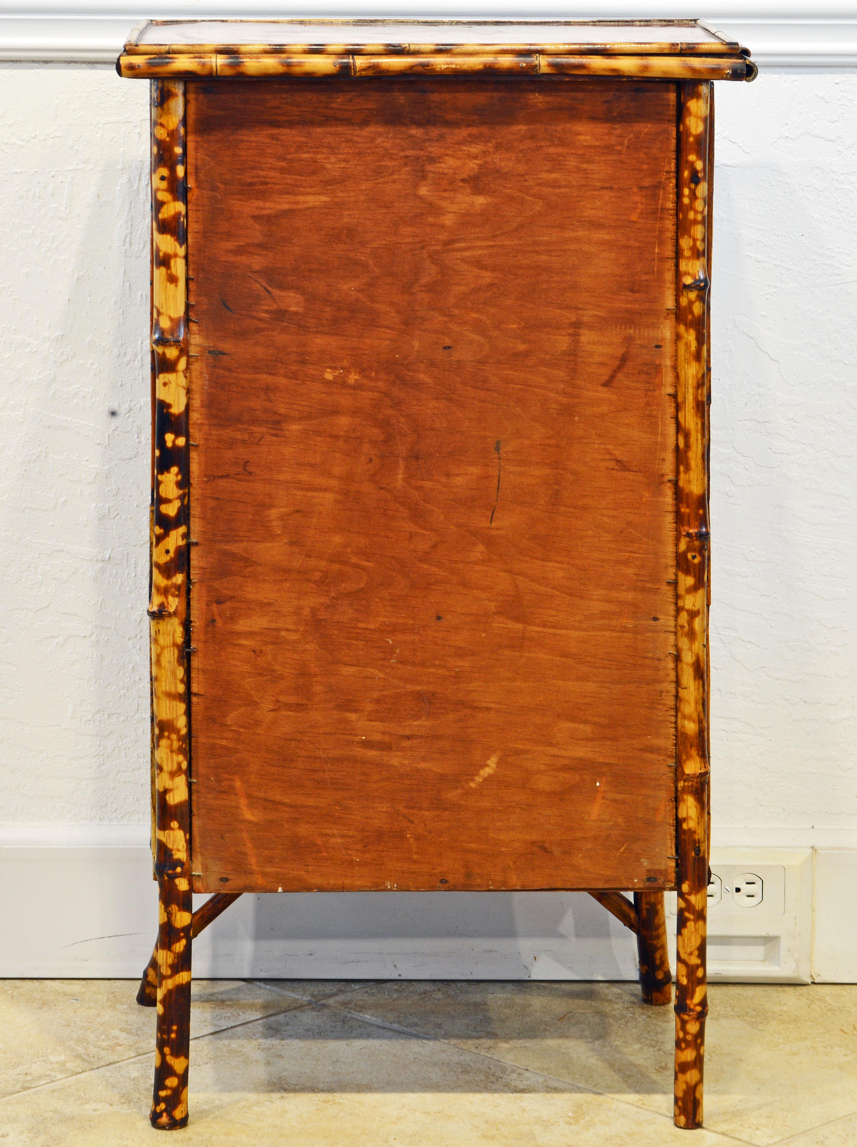 19th Century English Bamboo and Red Lacquer Chinoiserie Gilt Decorated Cabinet 3