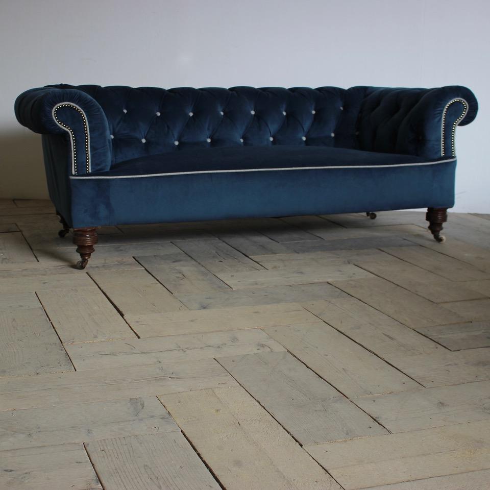 19th Century English Chesterfield Reupholstered by US in Velvet 4