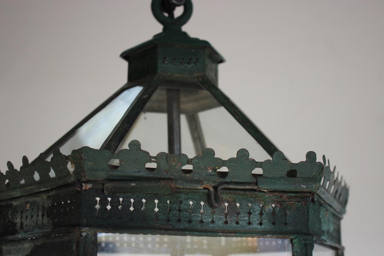 19th Century English Country House Toleware Lantern In Good Condition In Gloucestershire, GB