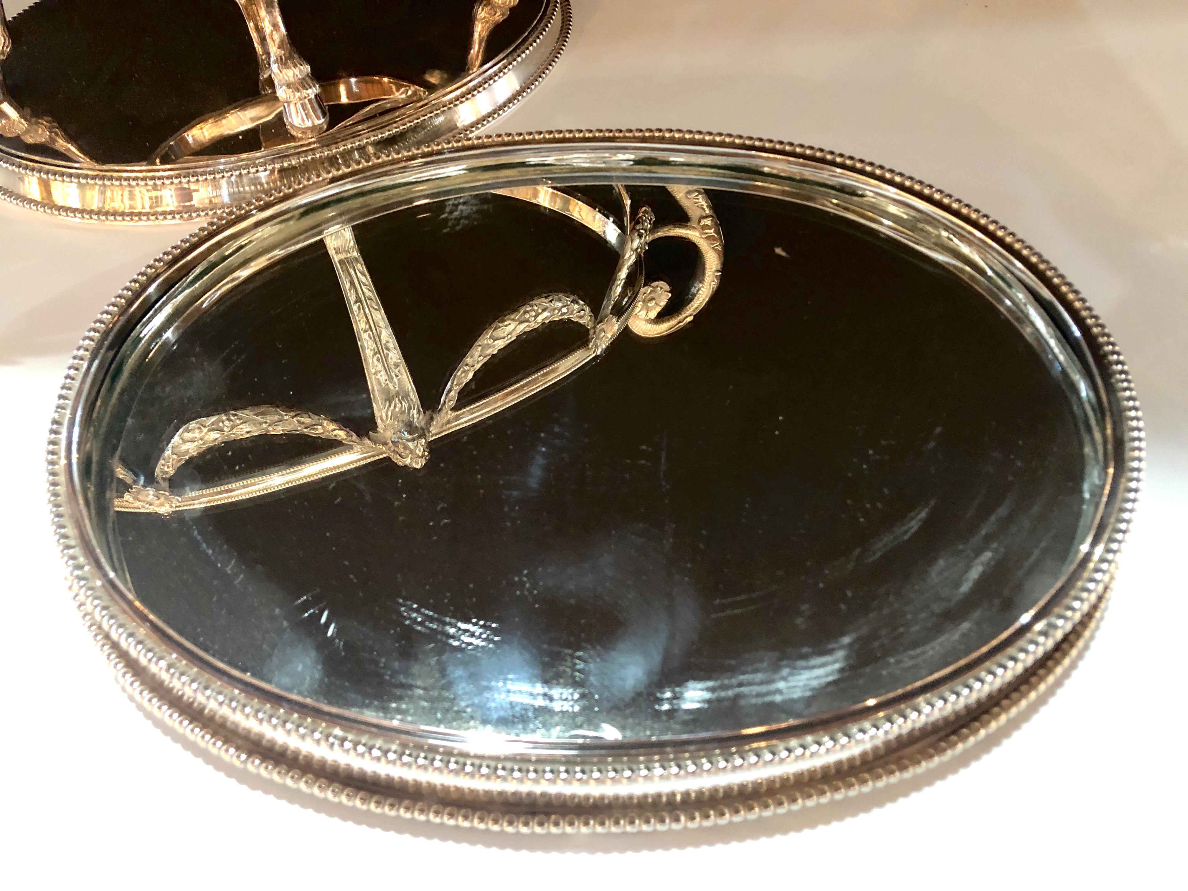 Versilberte ovale Schale im George-III-Stil mit geschliffenem Glasleinen im Angebot 4