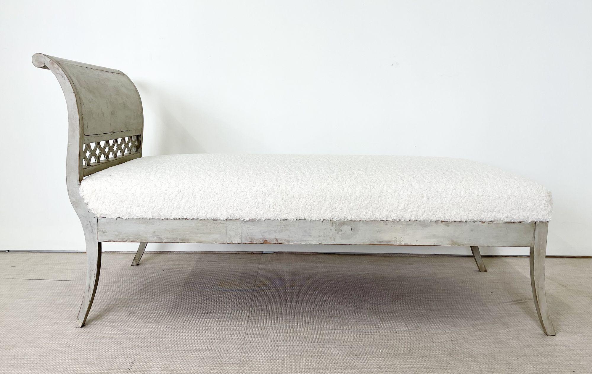 19th Cent Gustavian Daybed, Chaise, Swedish Paint Distressed, Sheepskin, Sweden In Good Condition In Stamford, CT