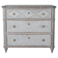 Commodes and Chests of Drawers