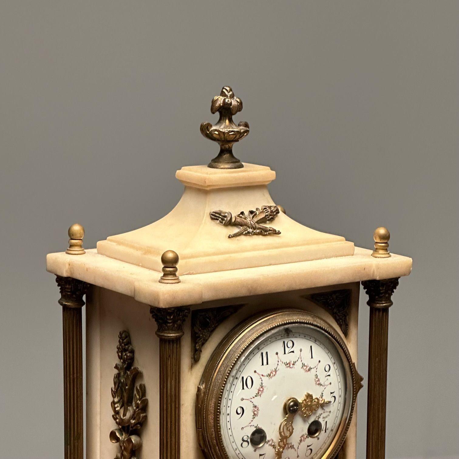 Reloj francés de manto, ménsula o sobremesa, mármol y bronce, s. XIX, firmado en Francia en venta 2