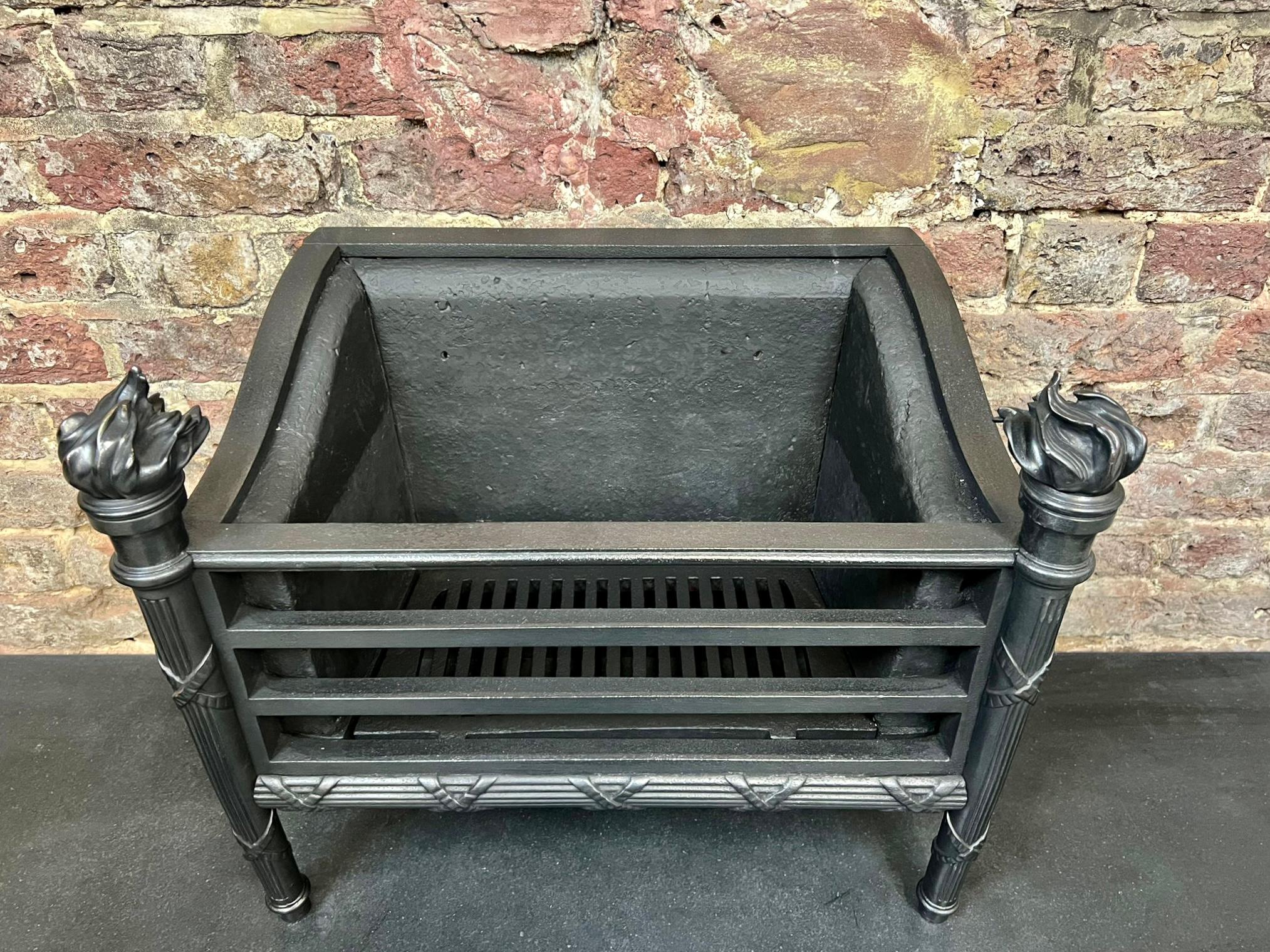 19th Centrury Cast Iron Fireplace Basket Grate For Sale 4