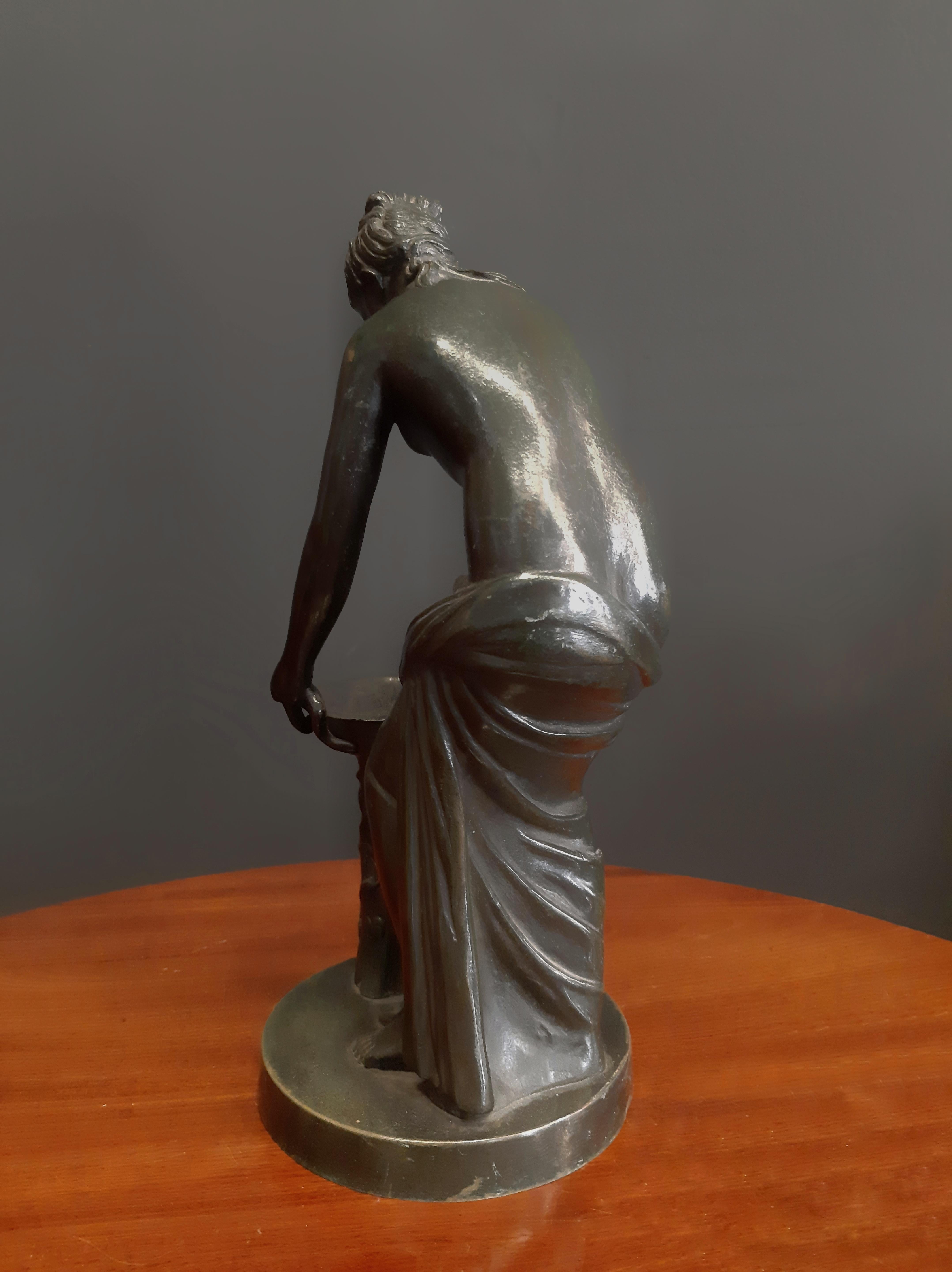 Grand Tour 19th Centrury Italian Bronze Sculpture of a Vestal Virgin For Sale