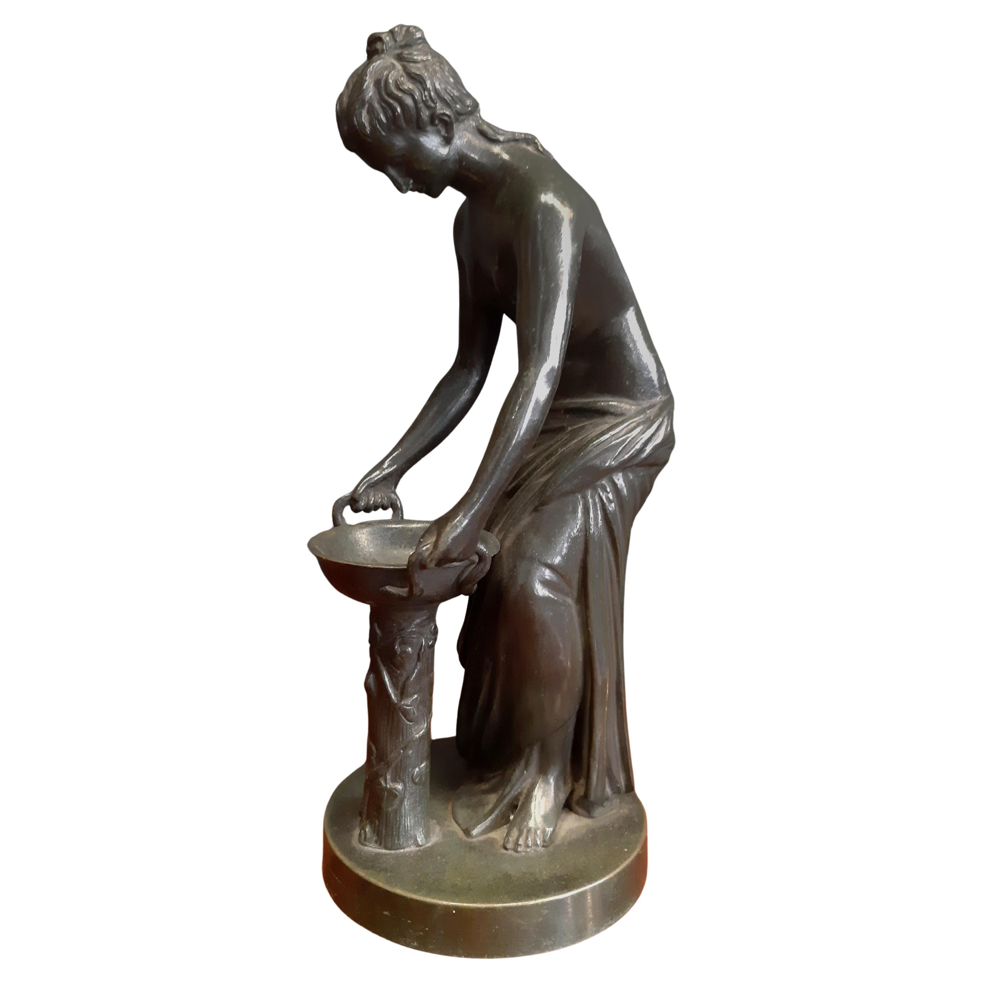 19th Centrury Italian Bronze Sculpture of a Vestal Virgin For Sale