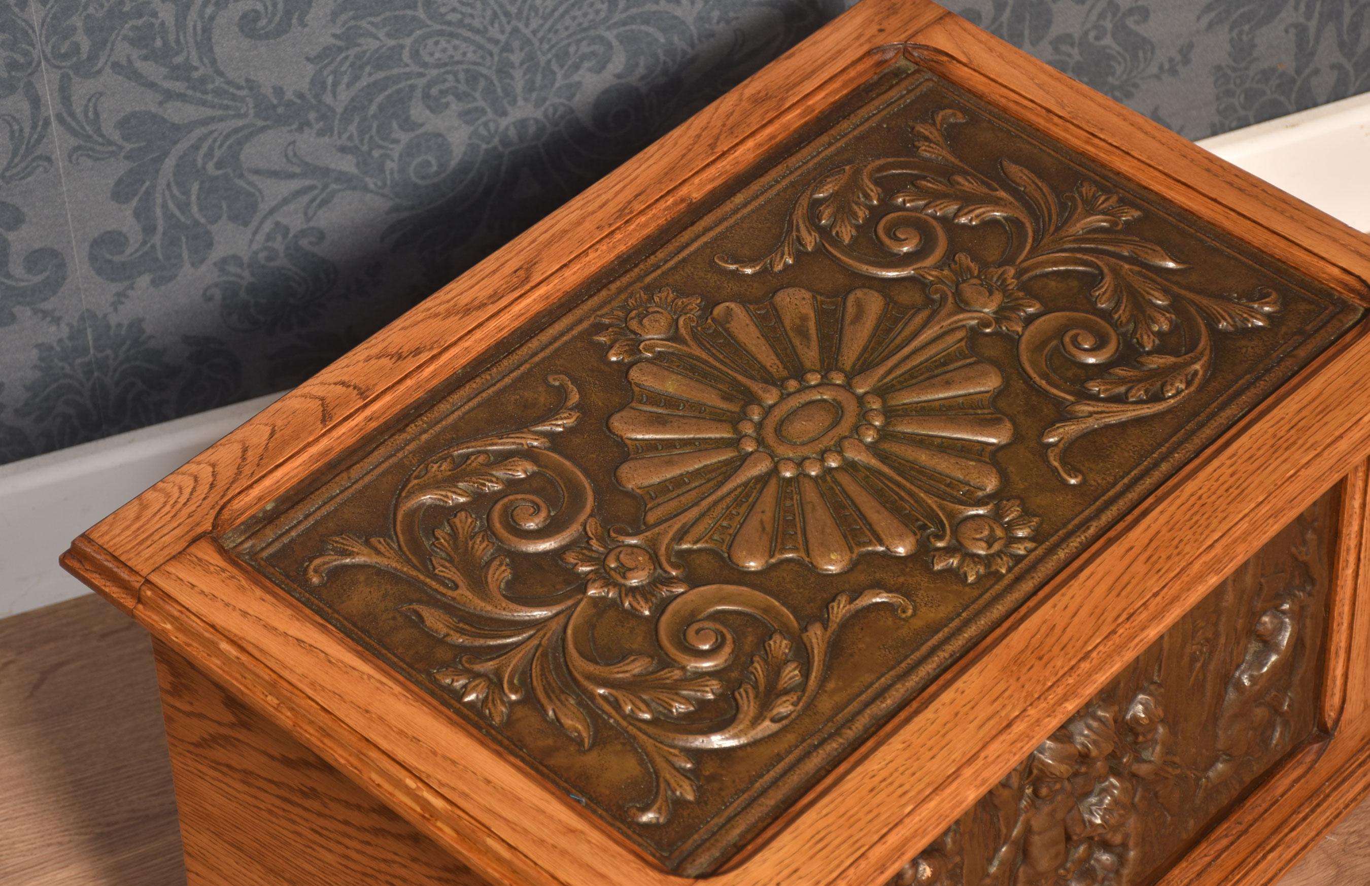 19th Centry embosed copper slipper box For Sale 1