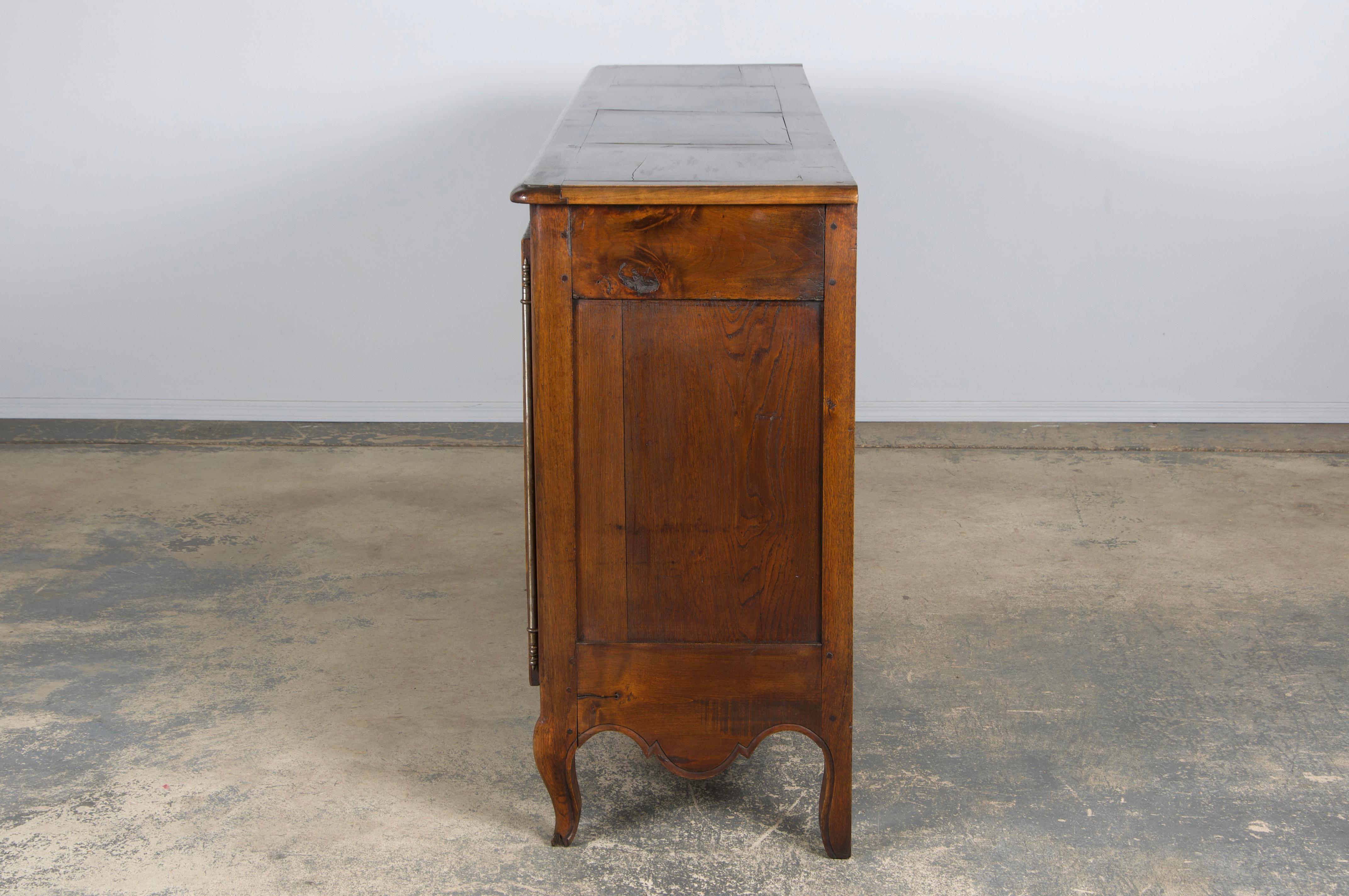 Credenza in legno di Oak Oak del XIX secolo, stile Luigi XV, francese e di campagna in vendita 9