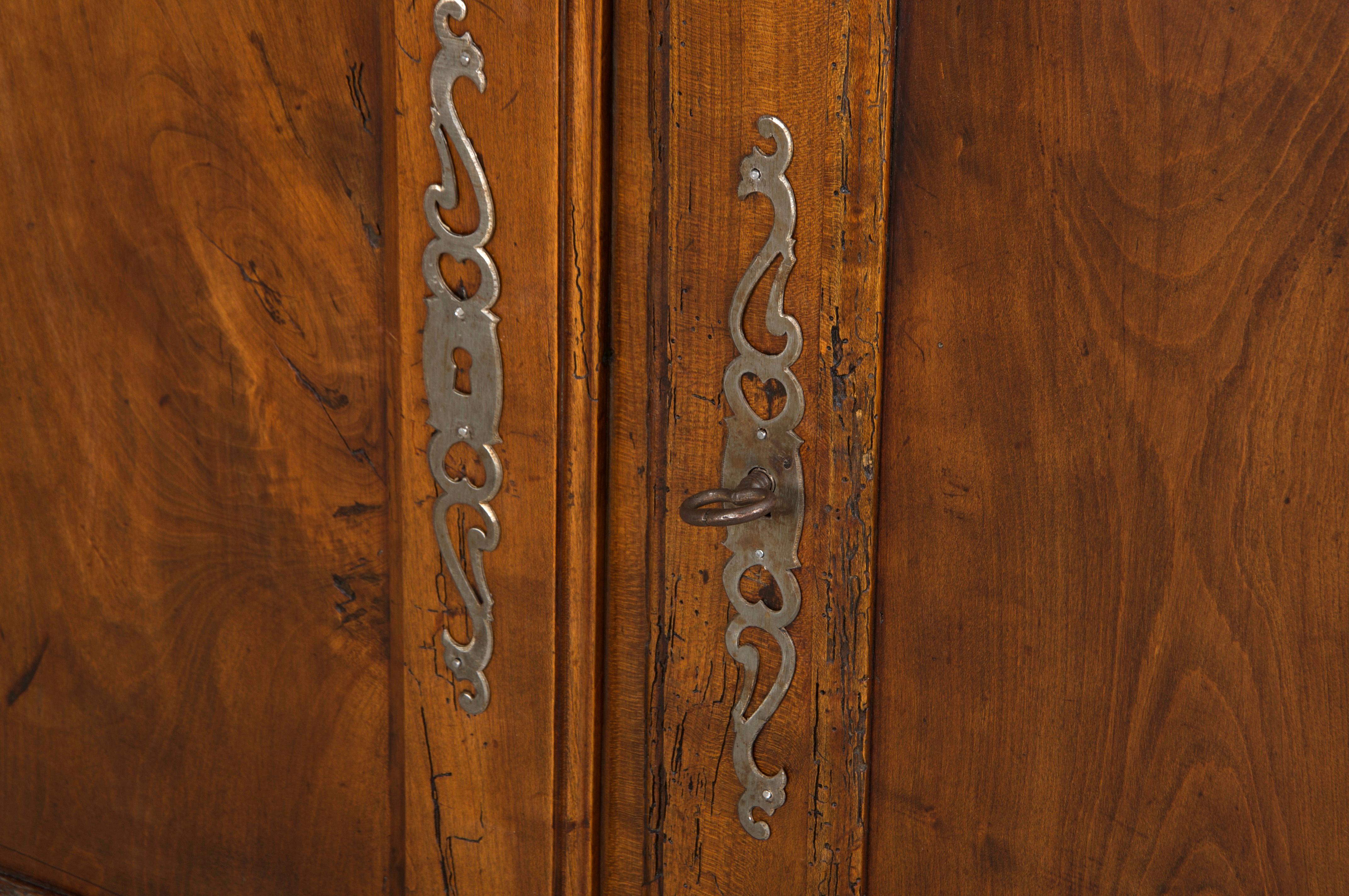 Credenza in legno di Oak Oak del XIX secolo, stile Luigi XV, francese e di campagna in vendita 13