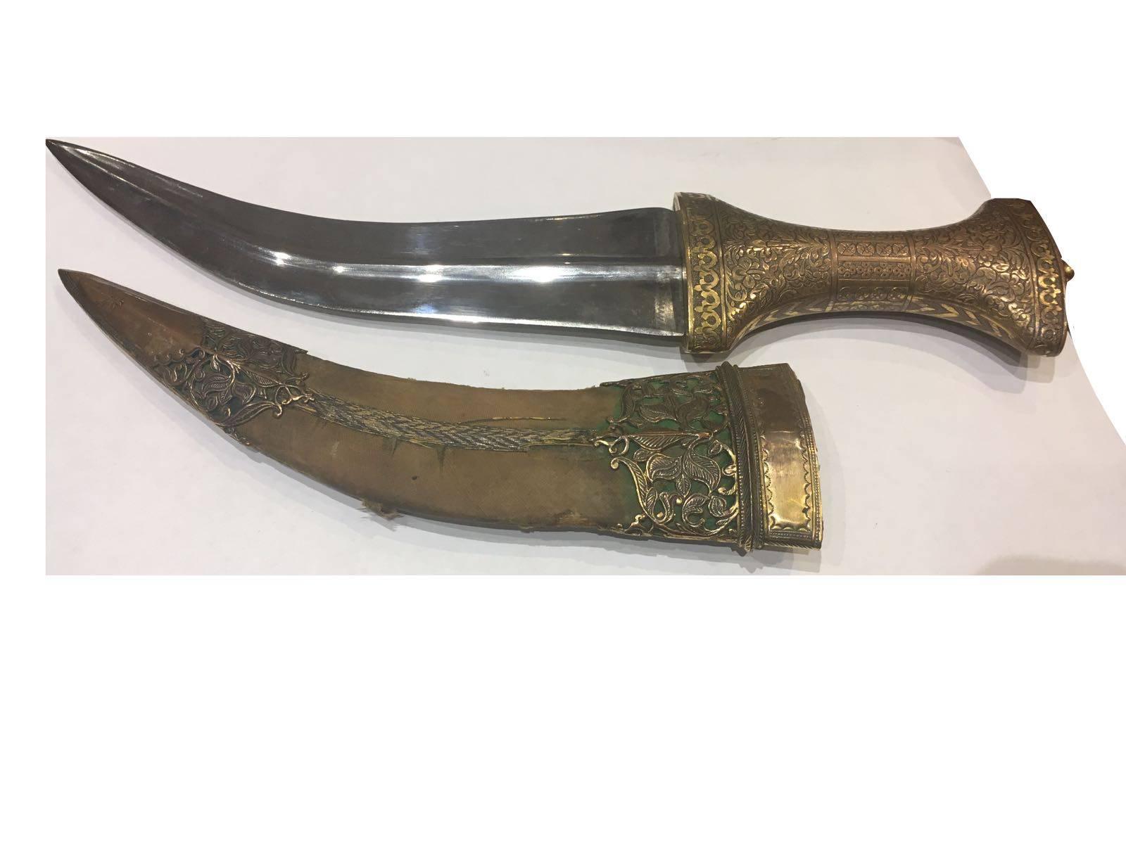 19th century, Hindu/Persian dagger, made from steel and bronze.