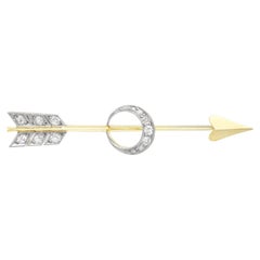 19. Jahrhundert 0,29 Karat Diamant und 15K Gelbgold Arrow Brosche 