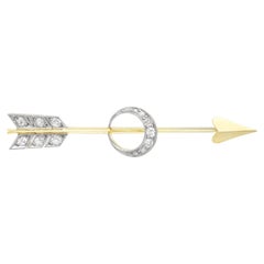 Used 19th Century 0.29 Carat Diamond and 15K Yellow Gold Arrow Brooch 