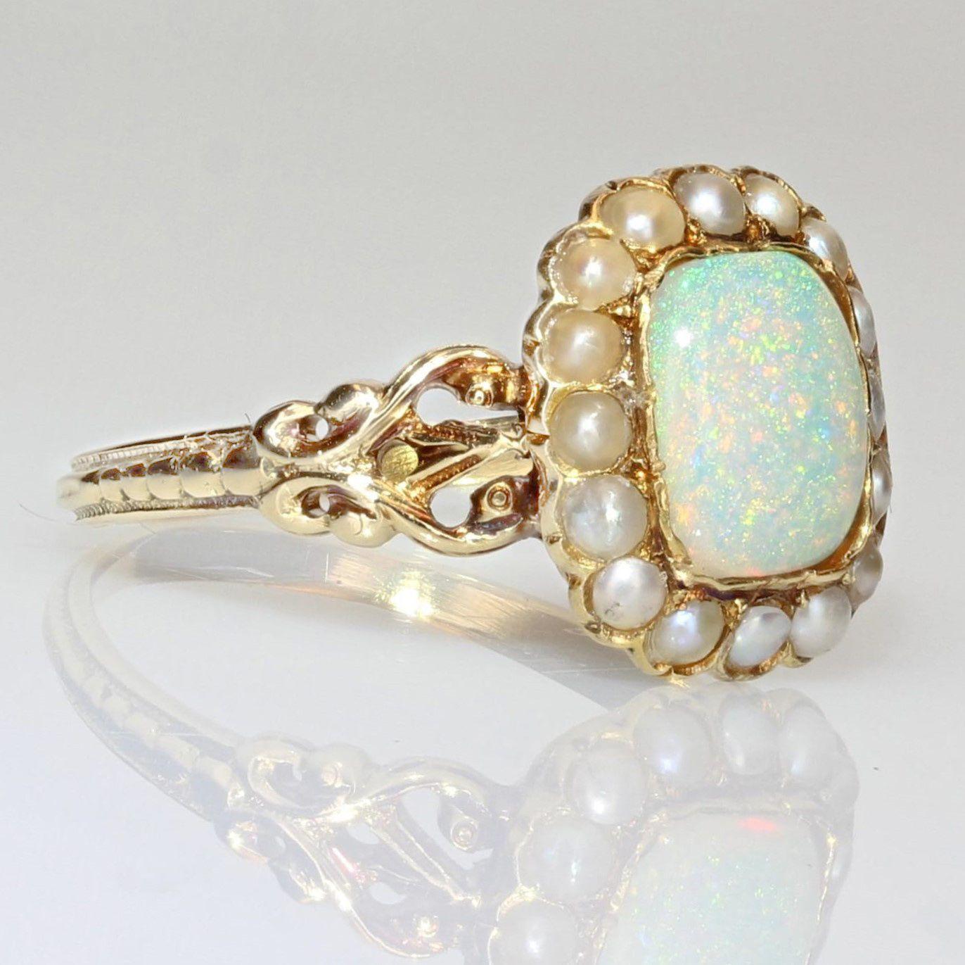 19th Century 0.79 Carat Opal Natural Pearls 18 Karat Yellow Gold Ring For Sale 4