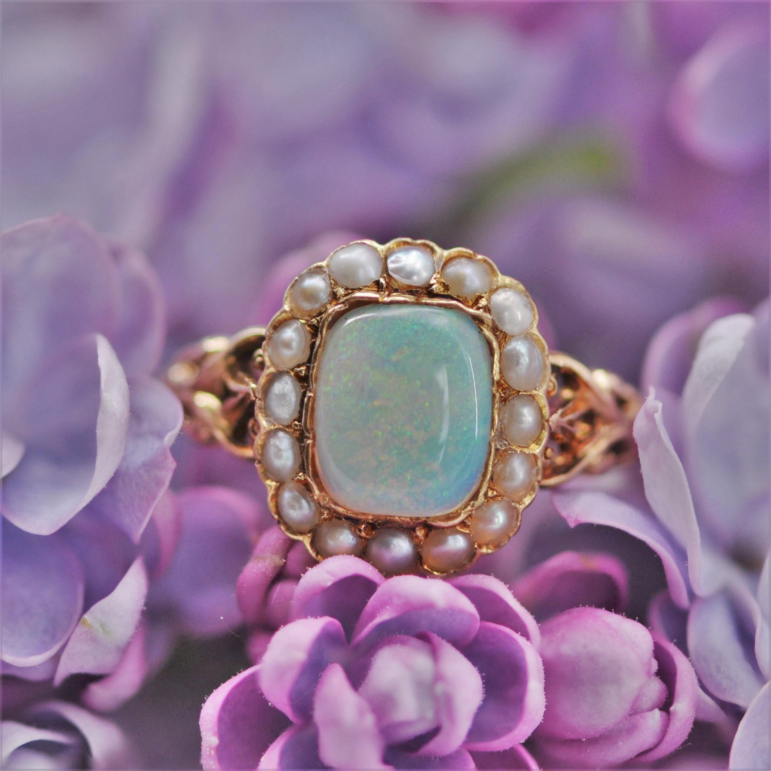 19th Century 0.79 Carat Opal Natural Pearls 18 Karat Yellow Gold Ring For Sale 2
