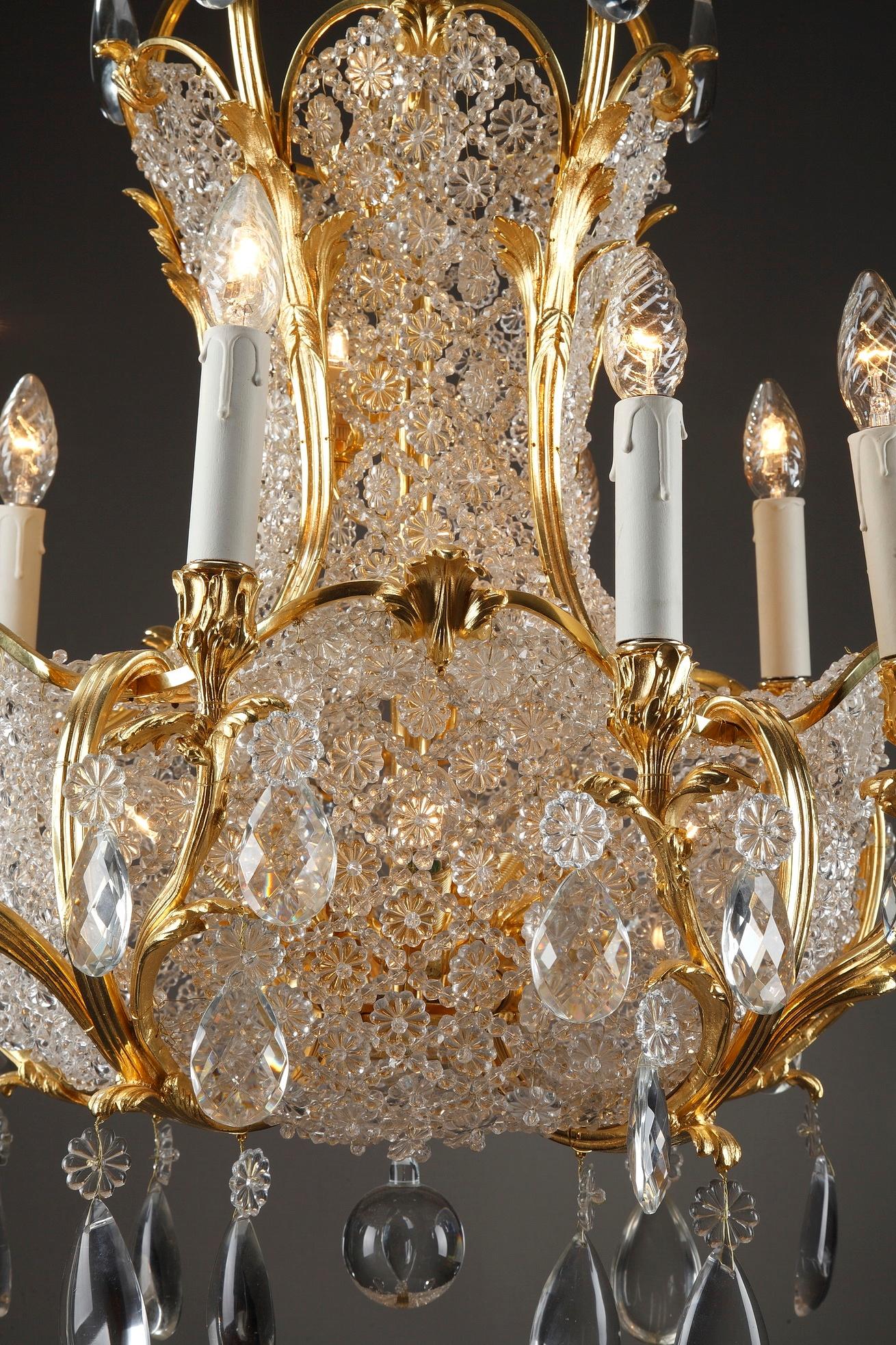 Lampadario a forma di cesto in Ormolu e cristallo del XIX secolo a 10 luci in vendita 10