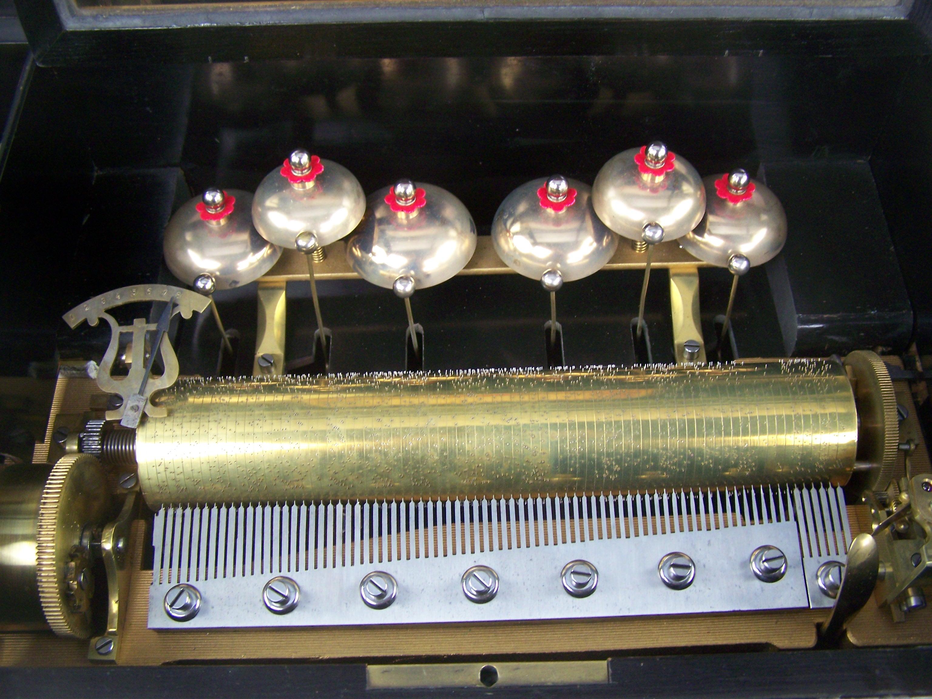Late Victorian 19th century 10 tune music box with 6 bells by Paillard
