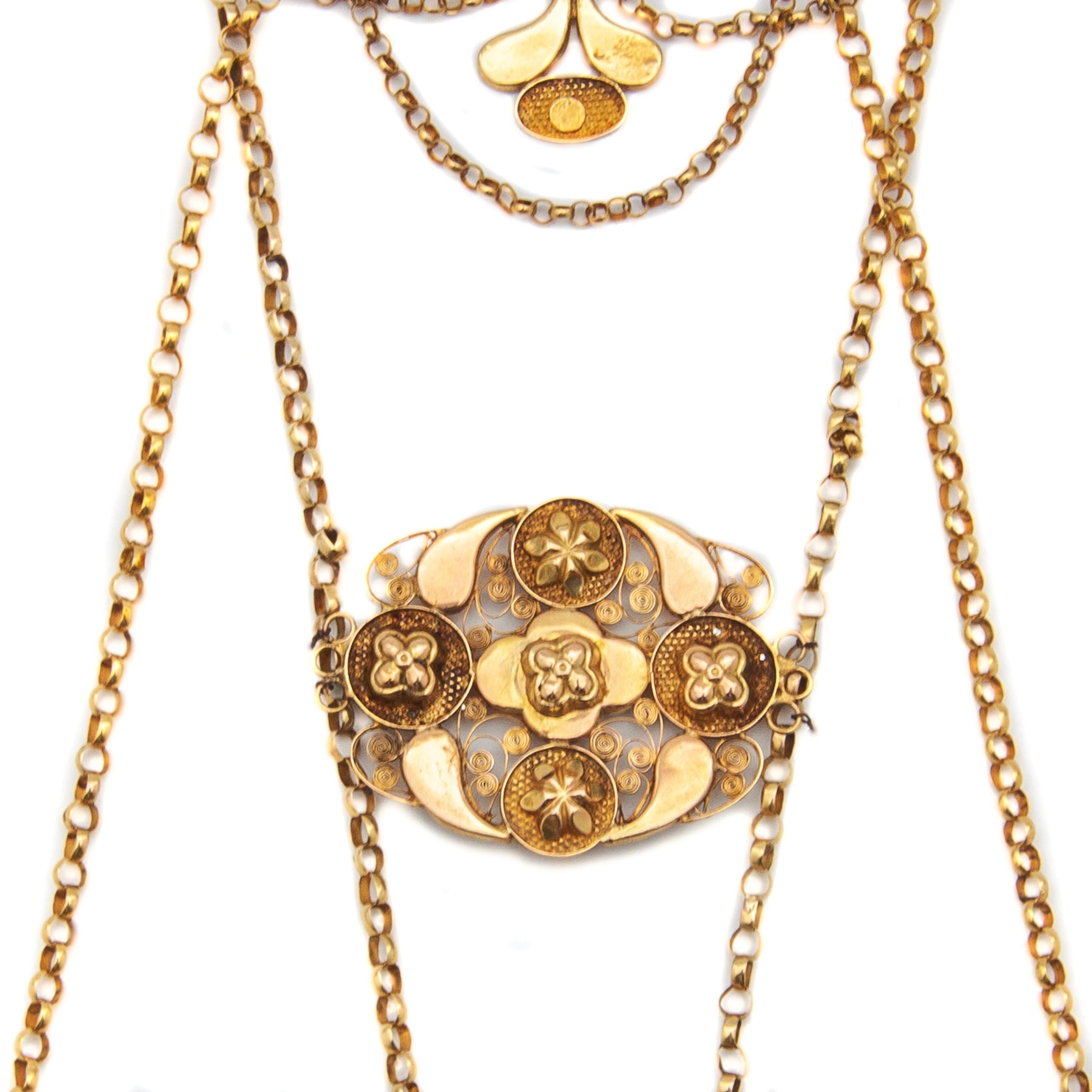Femenino o masculino Colgante Pectoral Religioso Antiguo Oro 14K en venta
