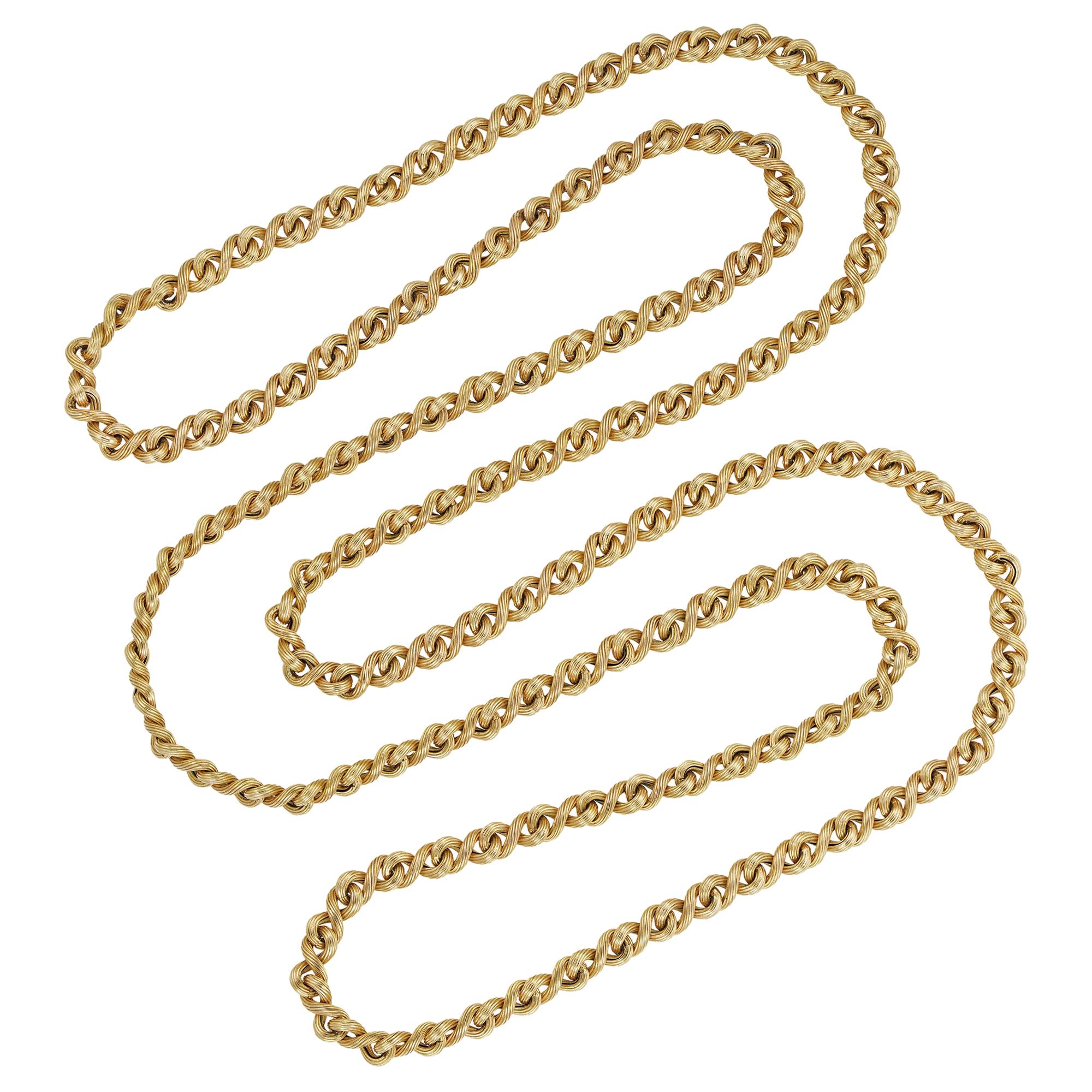 19th Century 18 Carat Gold Link Chain For Sale