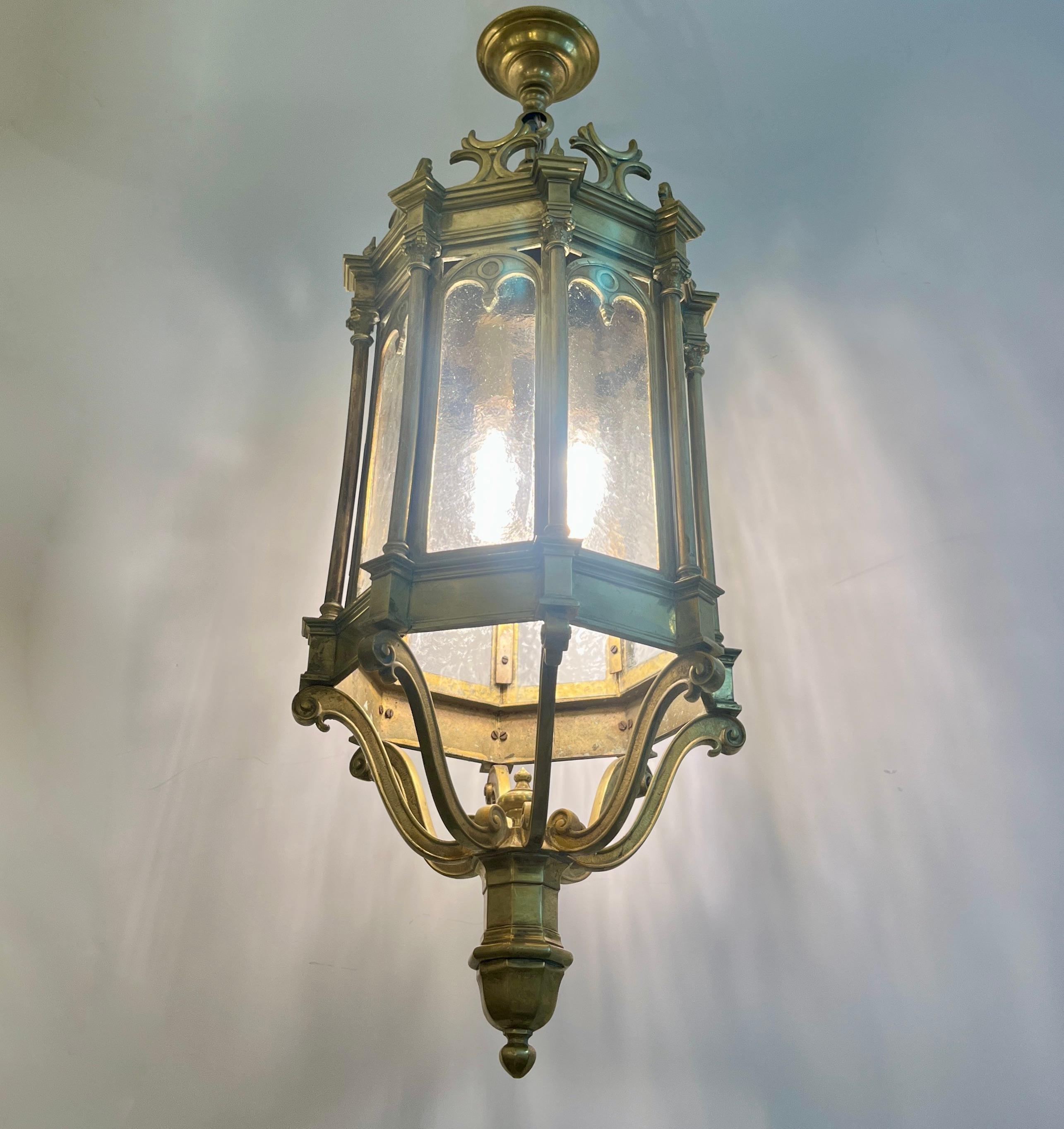 1860 French Antique Gothic Revival Cast Brass Pendant Lantern With Arch Windows For Sale 7