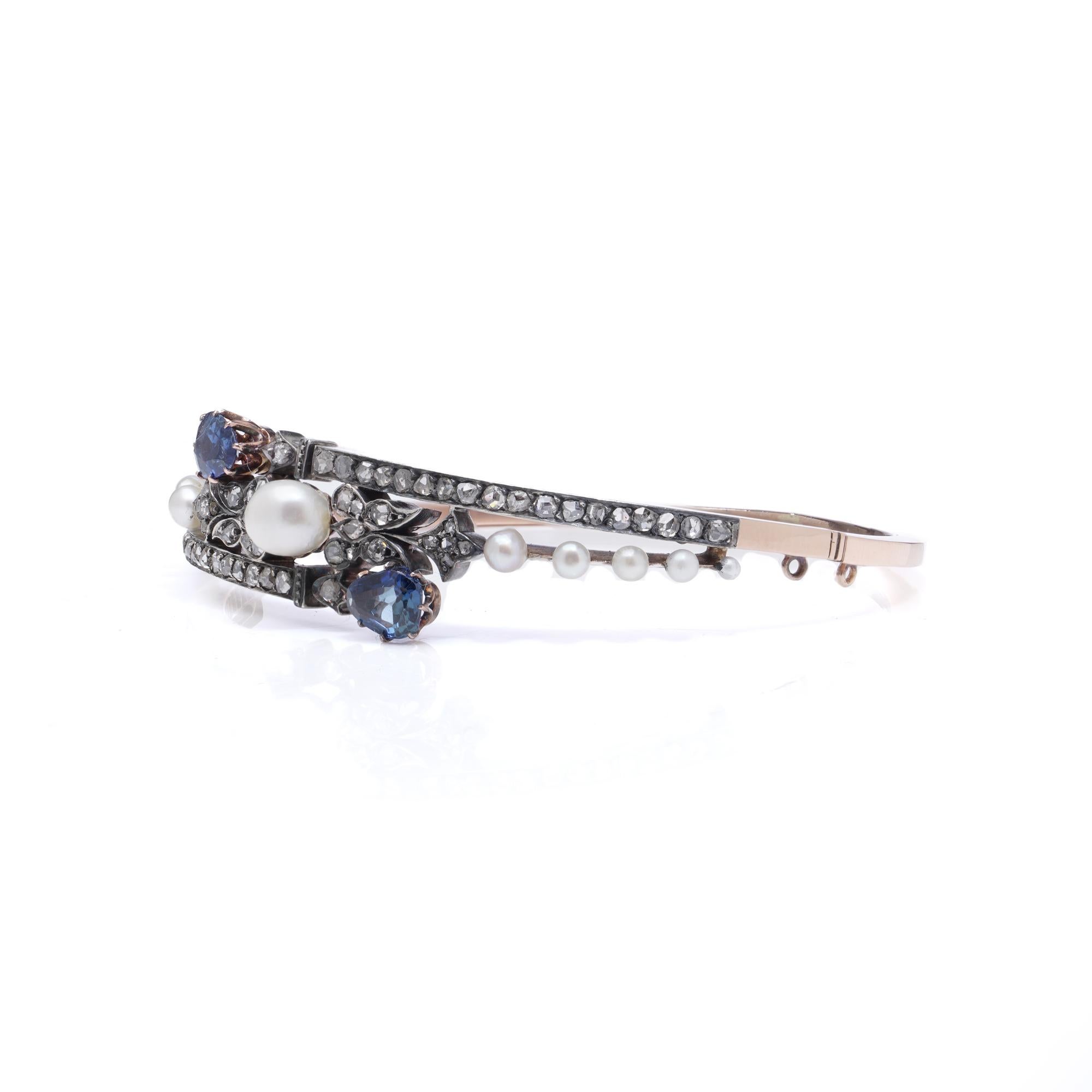 19. Jahrhundert 18kt Gold und Silber Perle, Diamant und Saphir Armreif, 1890er Jahre (Rosenschliff) im Angebot