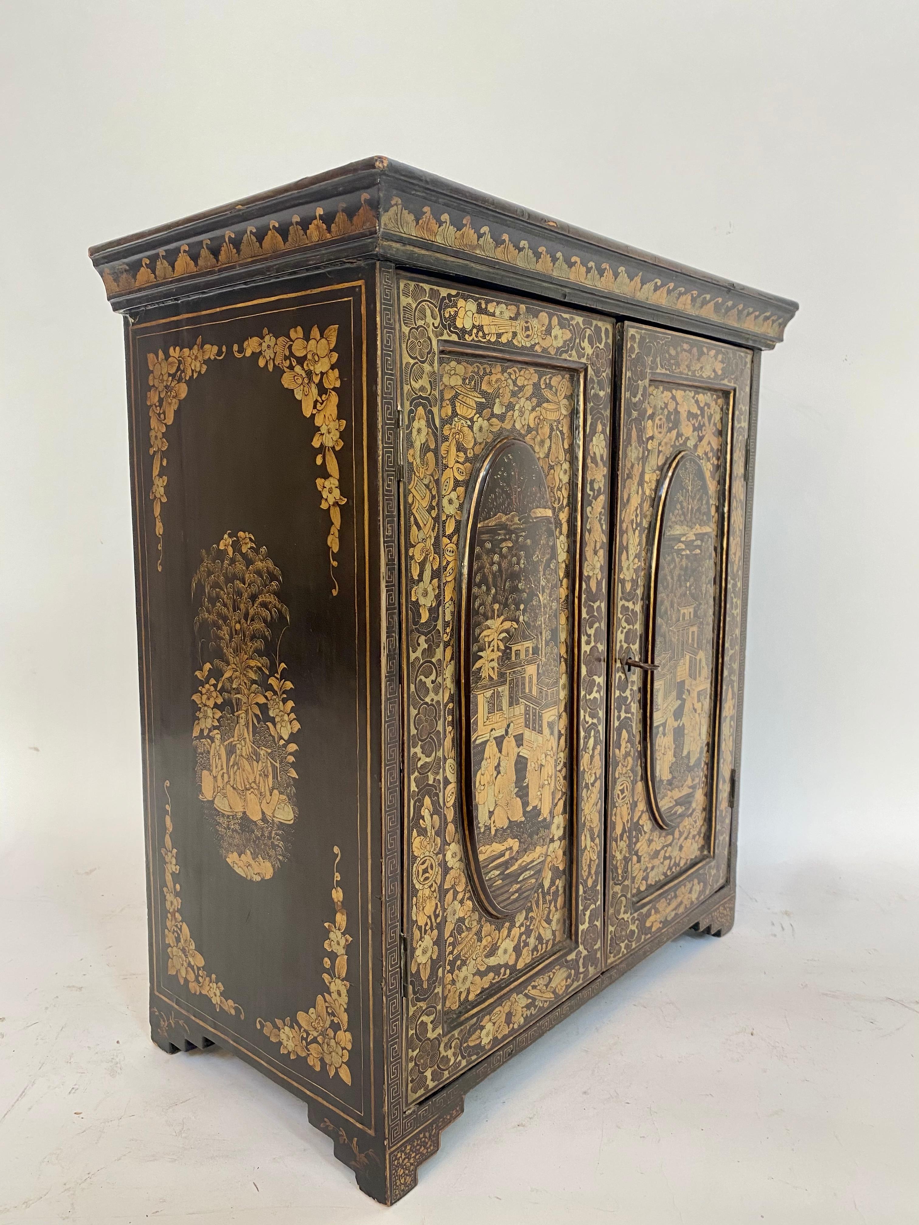 19th Century Antique Hand Painted Chinese Lacquer Table Jewelry Cabinet For Sale 2