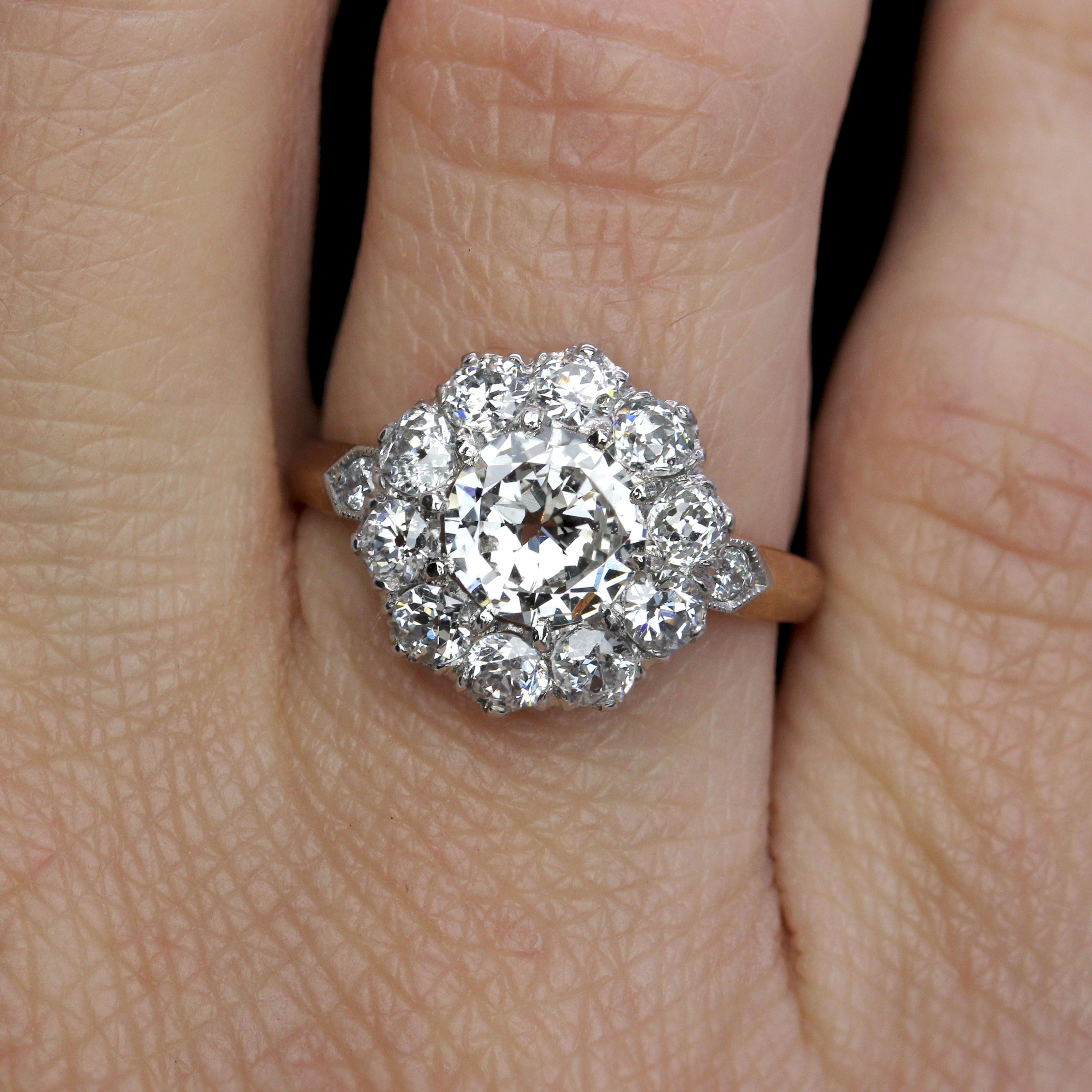 Bague du 19ème siècle en or jaune 18 carats avec 2 carats de diamants et platine Pour femmes en vente