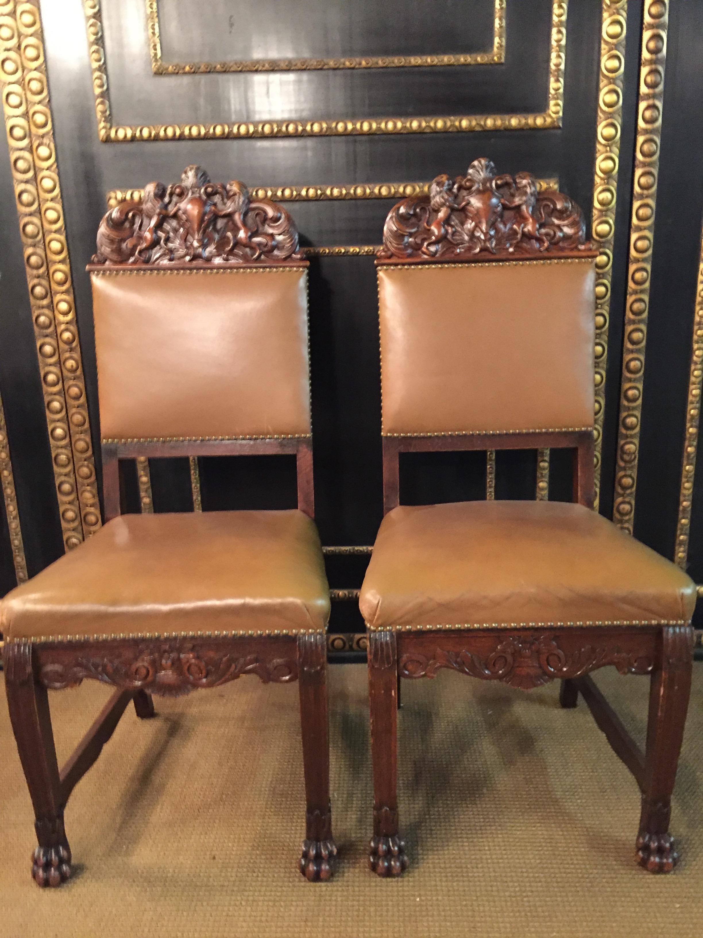 Hand-Carved 19th Century 2 Neo-Renaissance Oak Chairs