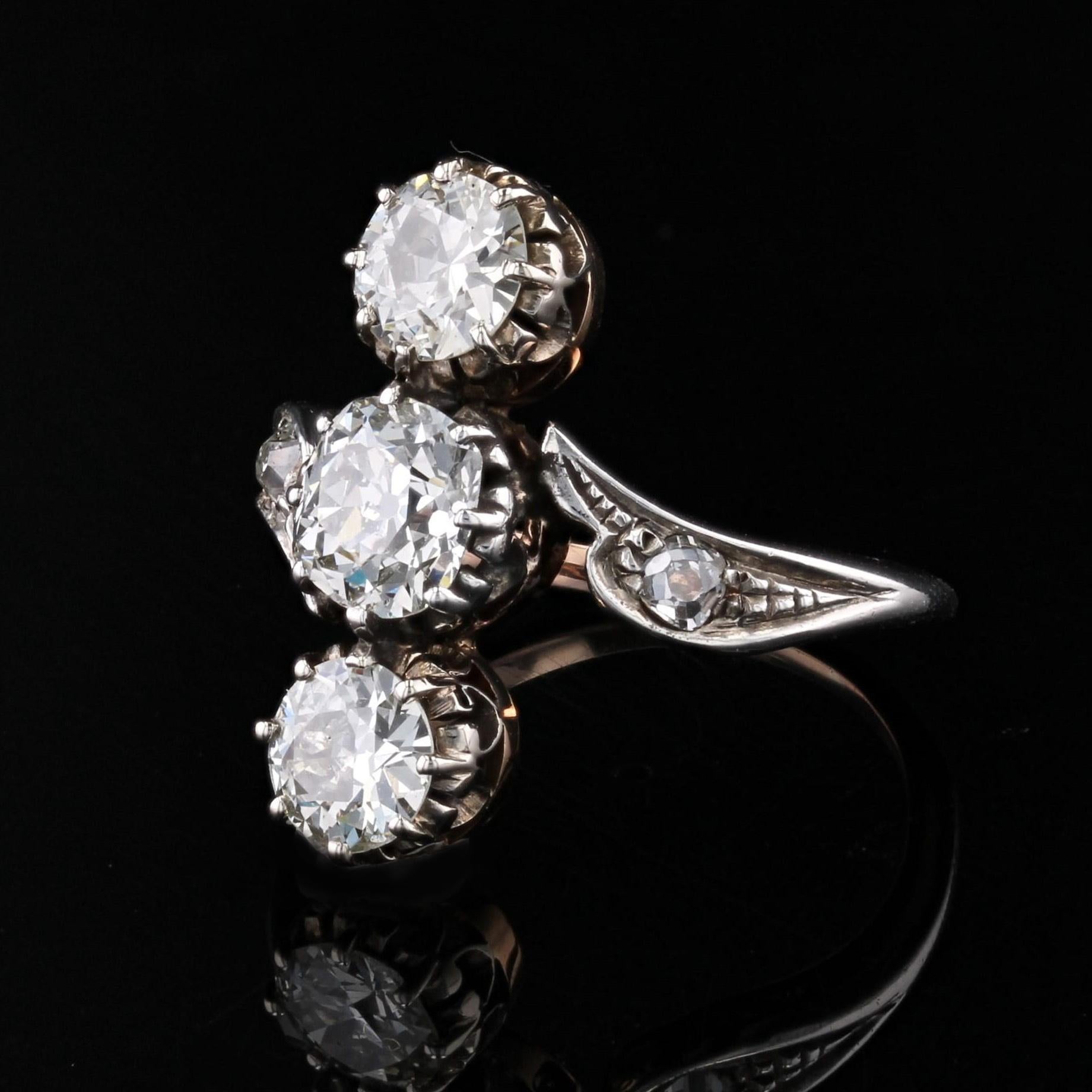 19th Century 3 Diamonds 18 Karat Rose Gold Silver Ring For Sale 1