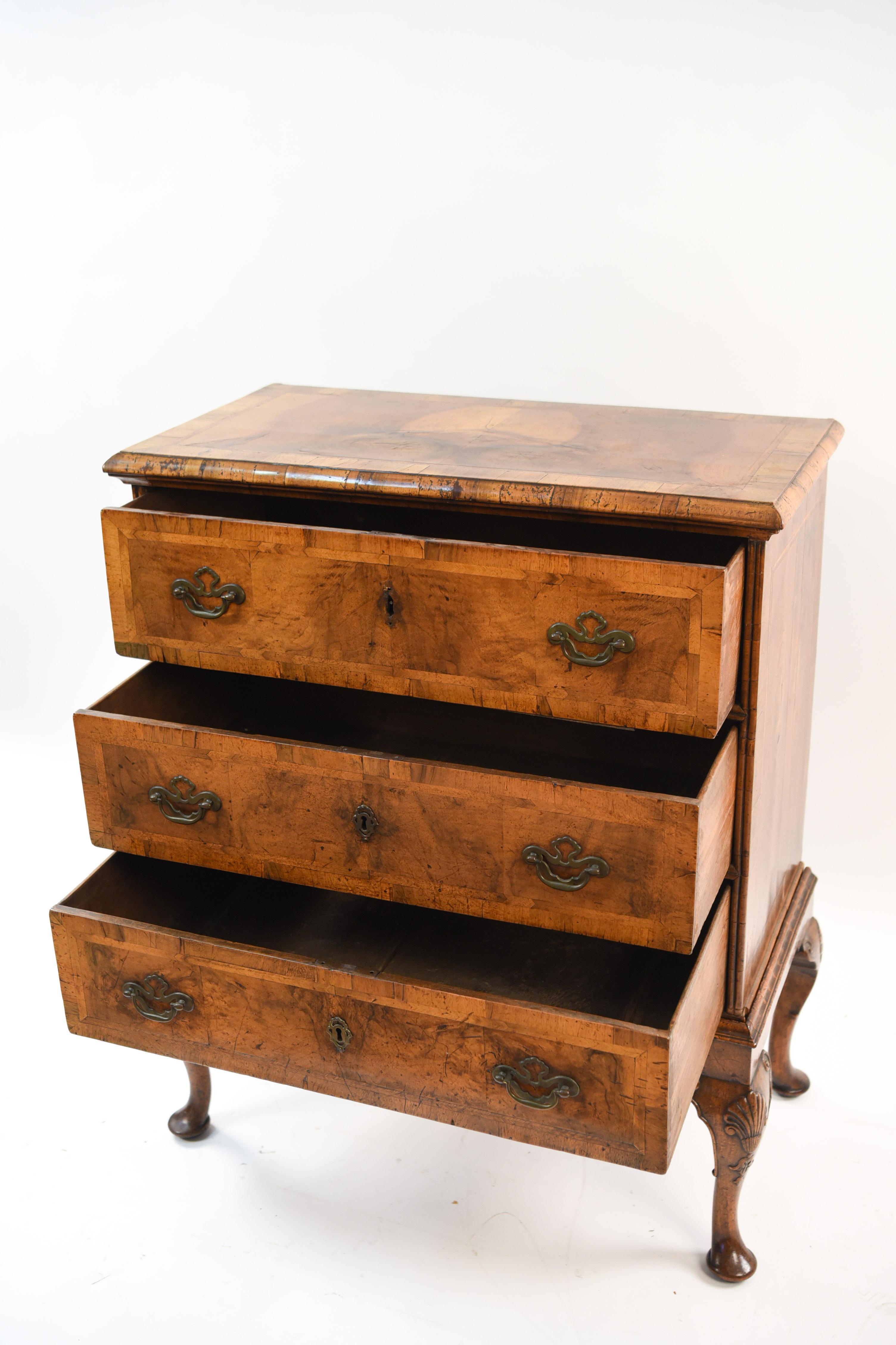 19th Century 3-Drawer Chest on Stand 3