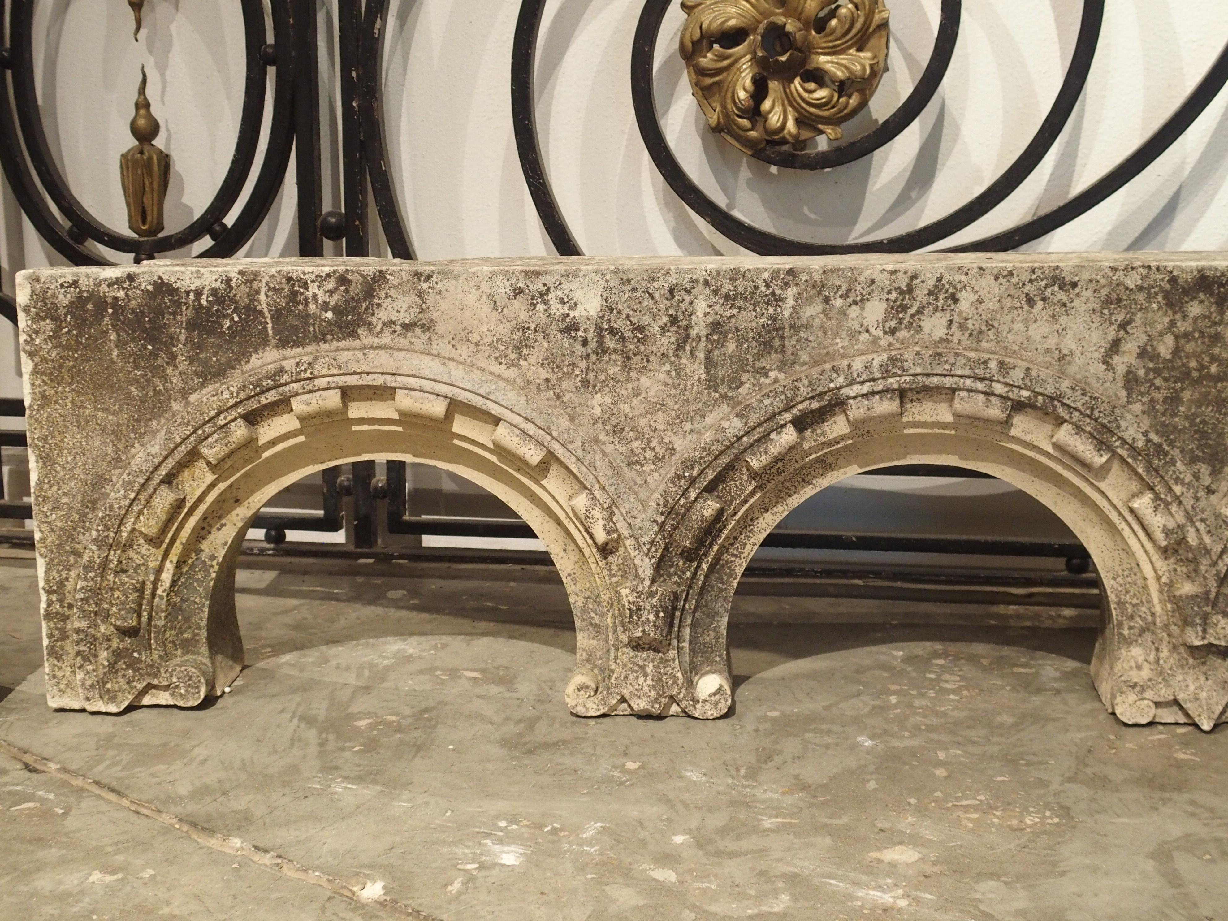 19th Century 3-Piece Carved Stone Arcade from Burgundy, France In Good Condition For Sale In Dallas, TX