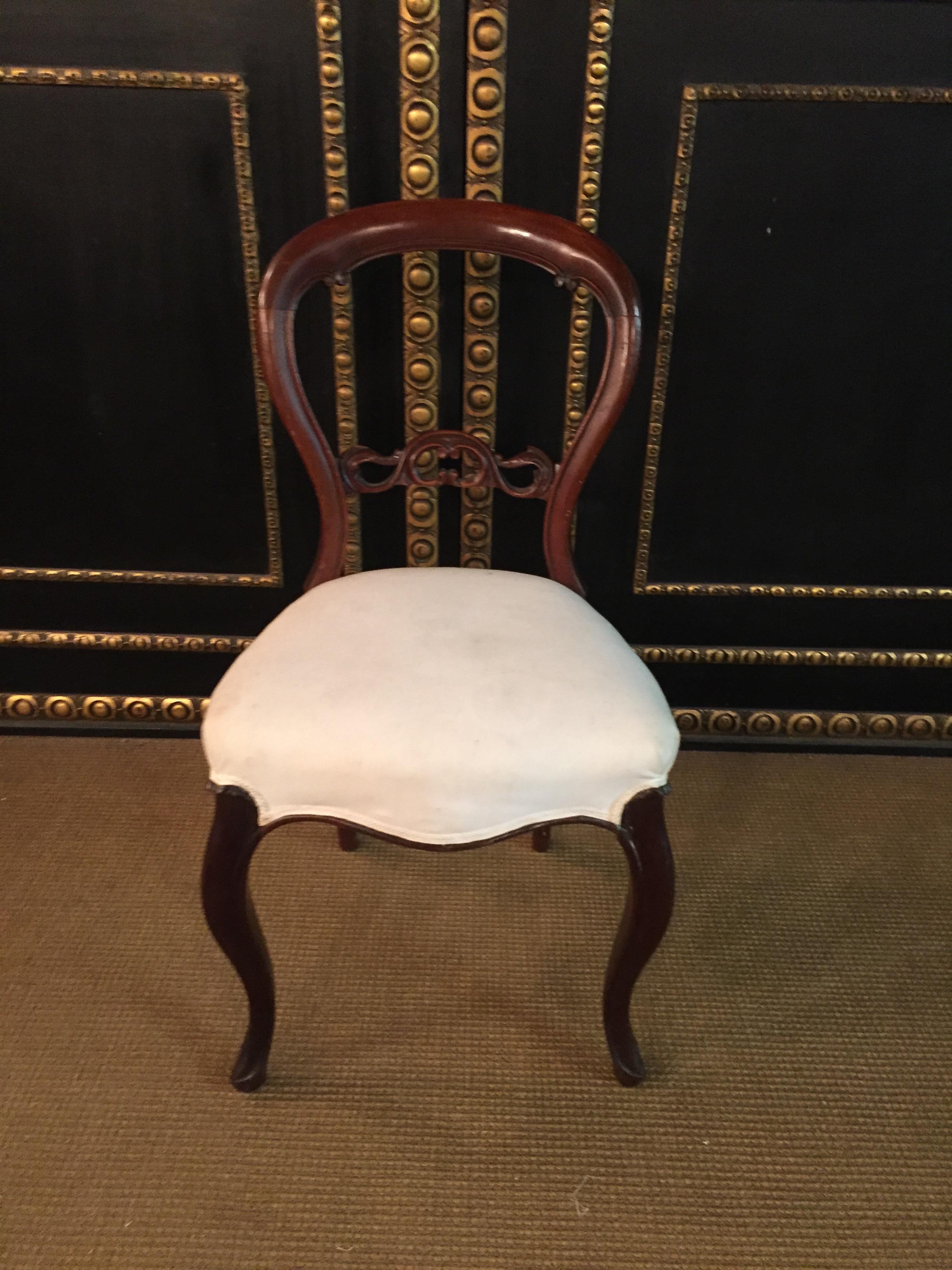 19th Century 4 Biedermeier Medallion Chairs, circa 1830 7