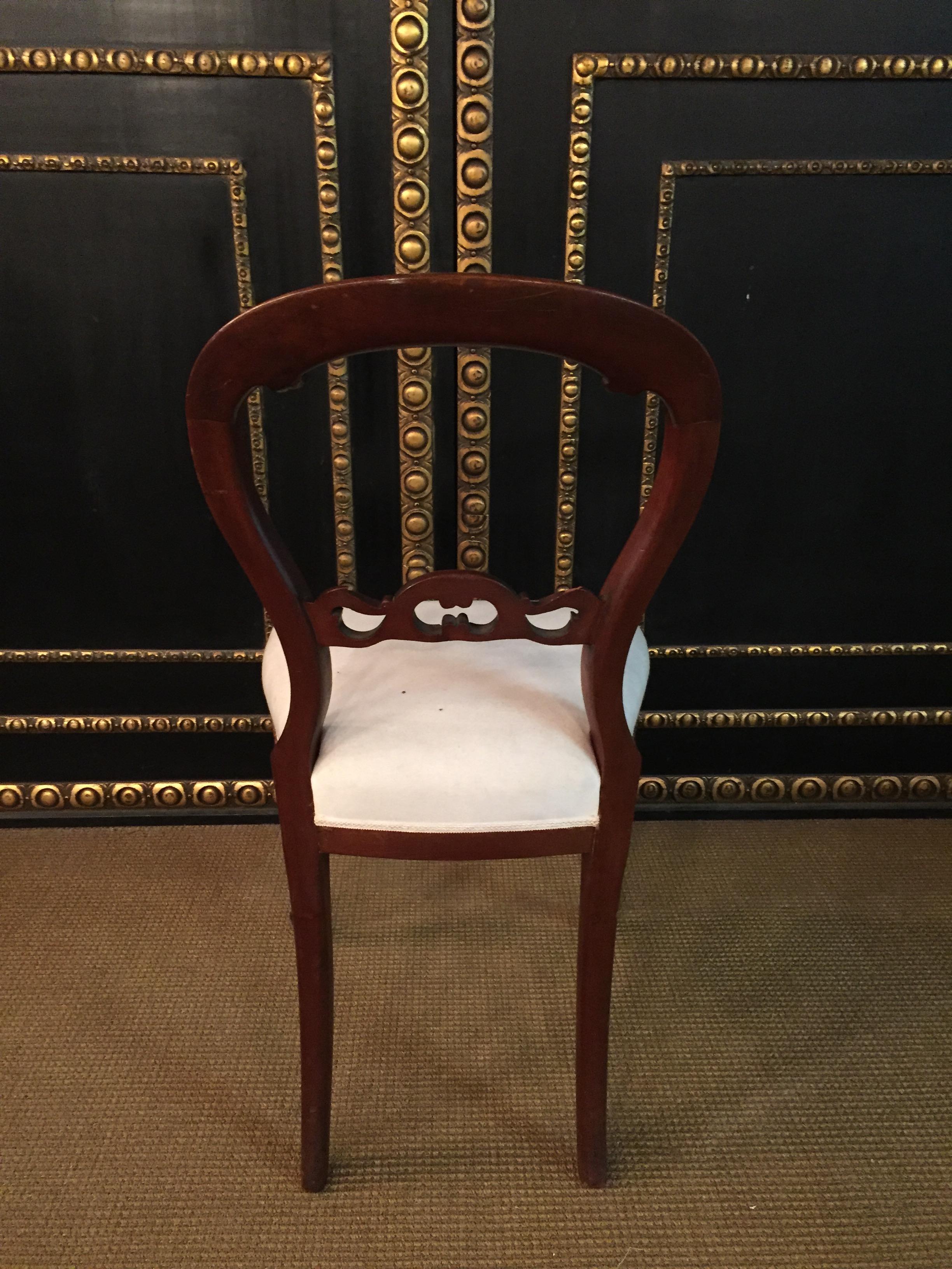 19th Century 4 Biedermeier Medallion Chairs, circa 1830 12