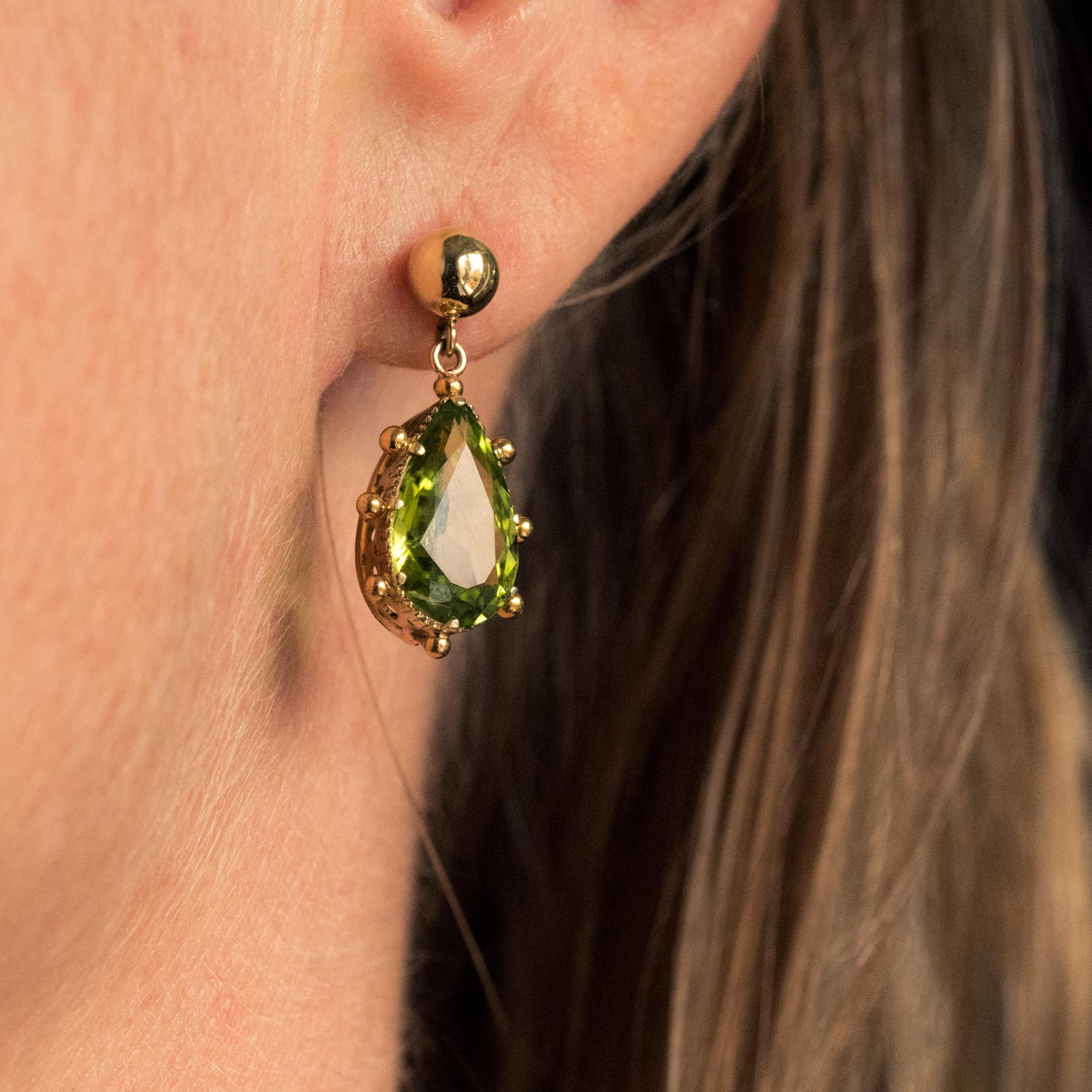 19th Century 4 Carat Peridot 18 Karat Yellow Gold Drop Earrings 5