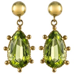 19th Century 4 Carat Peridot 18 Karat Yellow Gold Drop Earrings