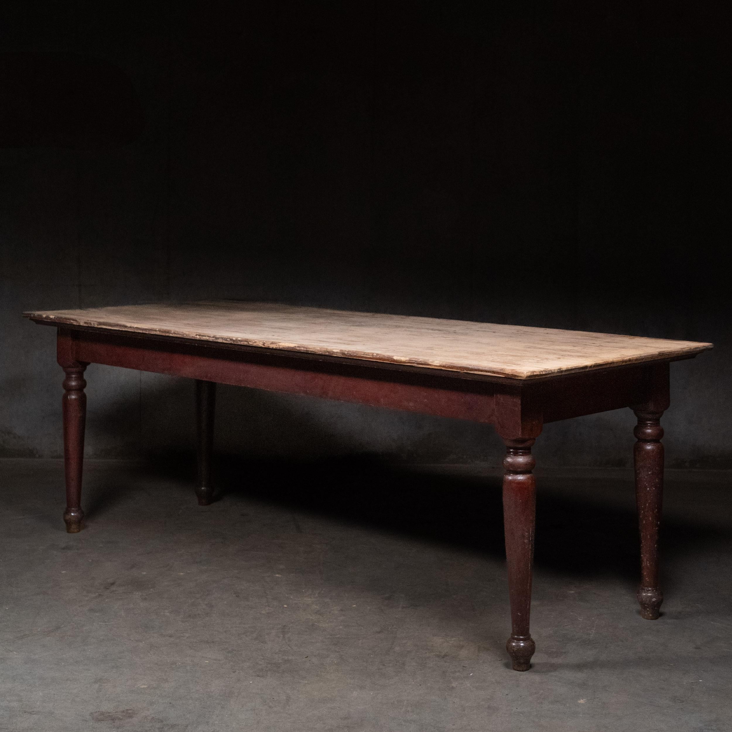 Country 19th century 8 ft French Farm dining Table For Sale