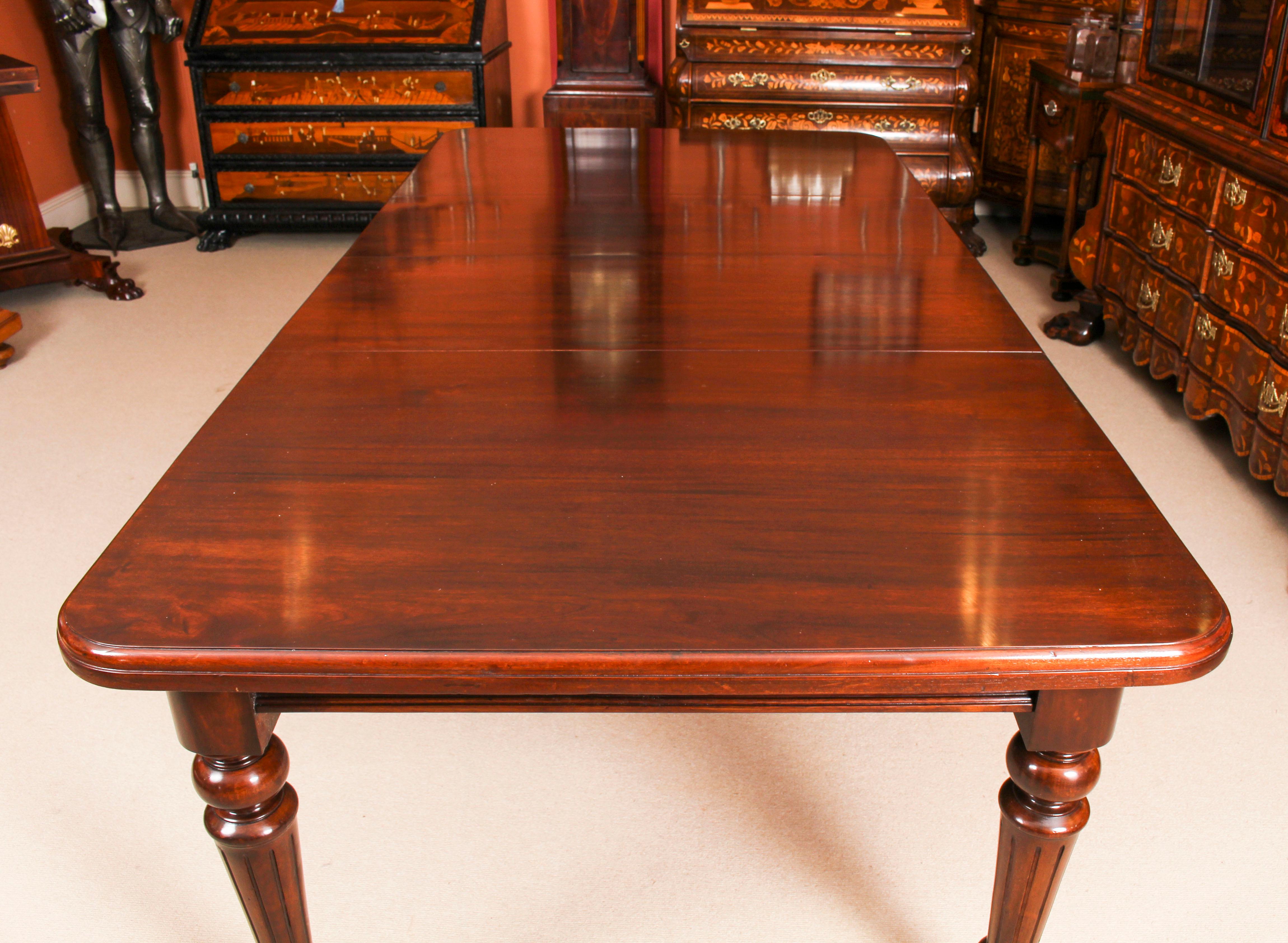 19th Century Victorian Extending Dining Table 4