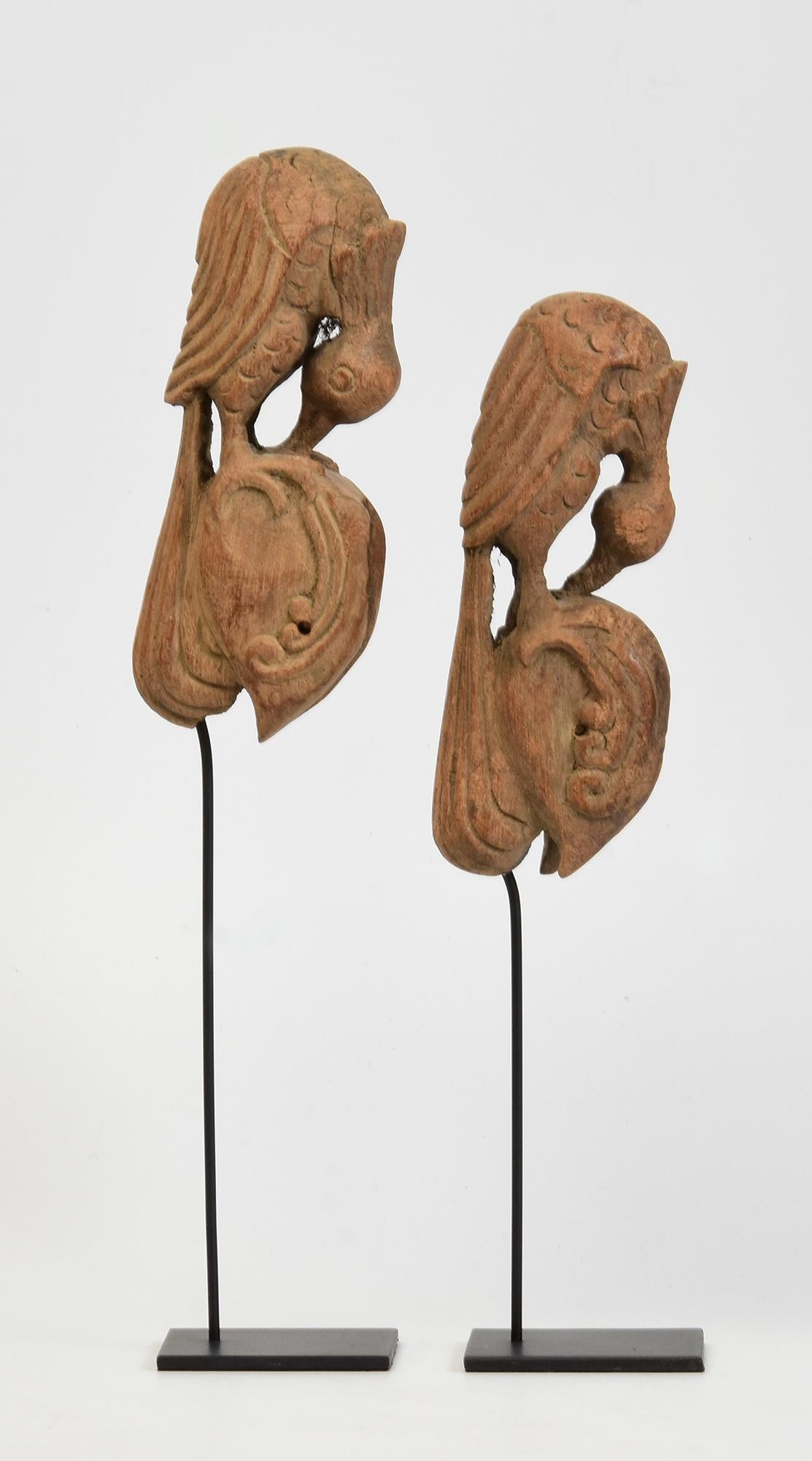 19th Century, A Pair of Antique Burmese Wooden Textile Tools in The Form of Bird For Sale 4