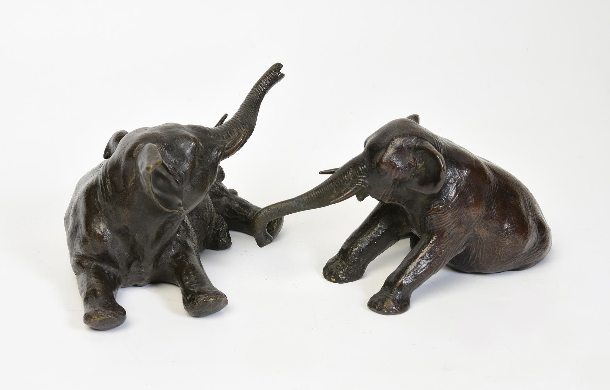 19th Century, A Pair of Antique Japanese Bronze Animal Elephants For Sale 1
